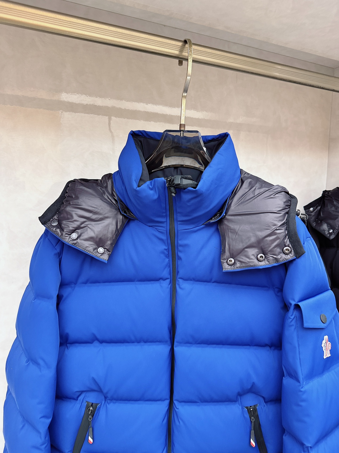 特级羽绒⬆️Moncler Montgetech(限定蓝色)高端男士短款羽绒夹克外套.柜台2w开外的高端