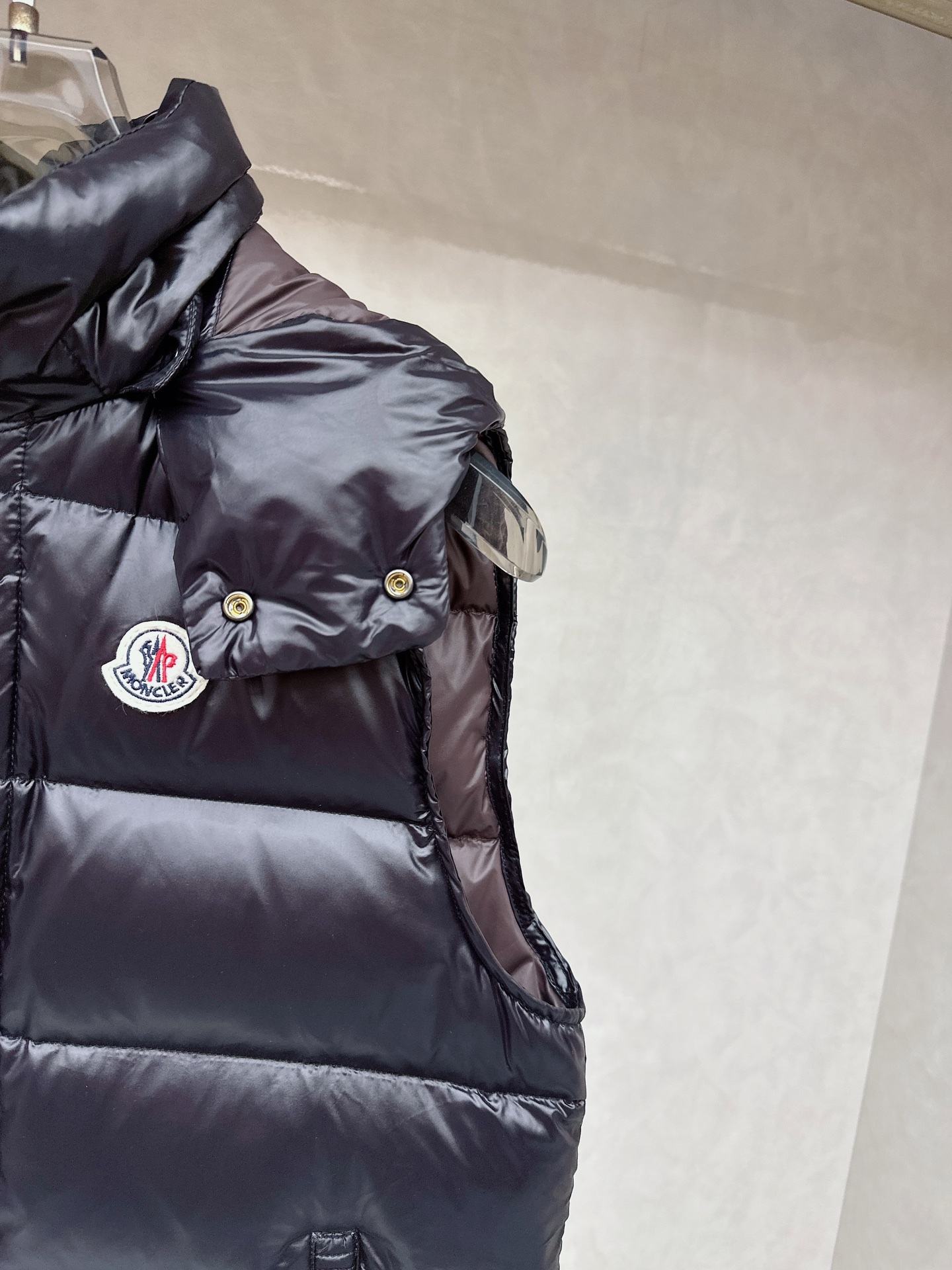 特级羽绒⬆️Moncler Bormes(贸易公司渠道订单)男士连帽羽绒马甲.连帽可脱卸.可变立领马甲.
