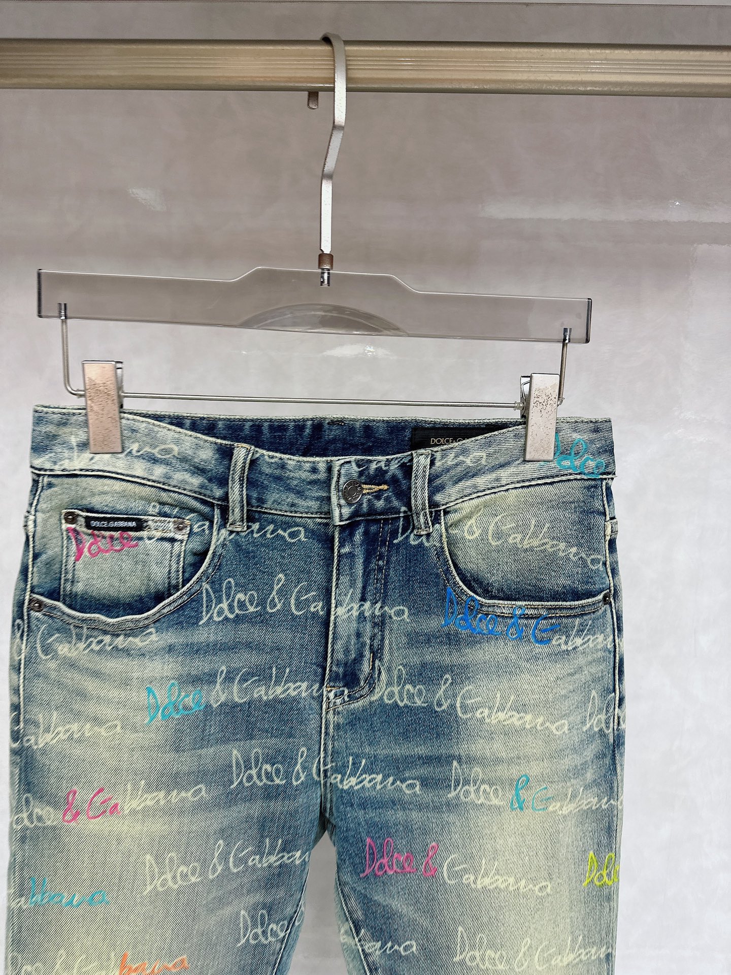 DG 2025秋冬🔥🔥新款现货上市，原单爆款牛仔裤👖超级定制款，原版五金，超级重工工艺，版型超赞👍细节做