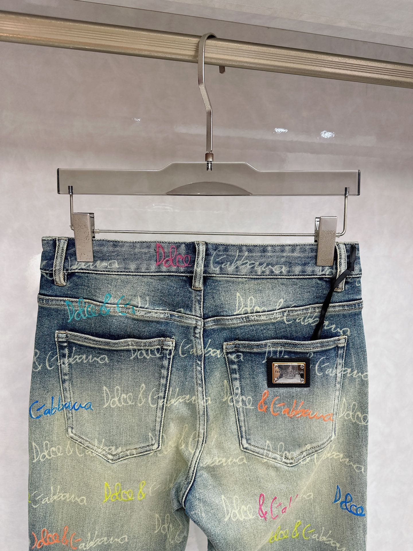 DG 2025秋冬🔥🔥新款现货上市，原单爆款牛仔裤👖超级定制款，原版五金，超级重工工艺，版型超赞👍细节做