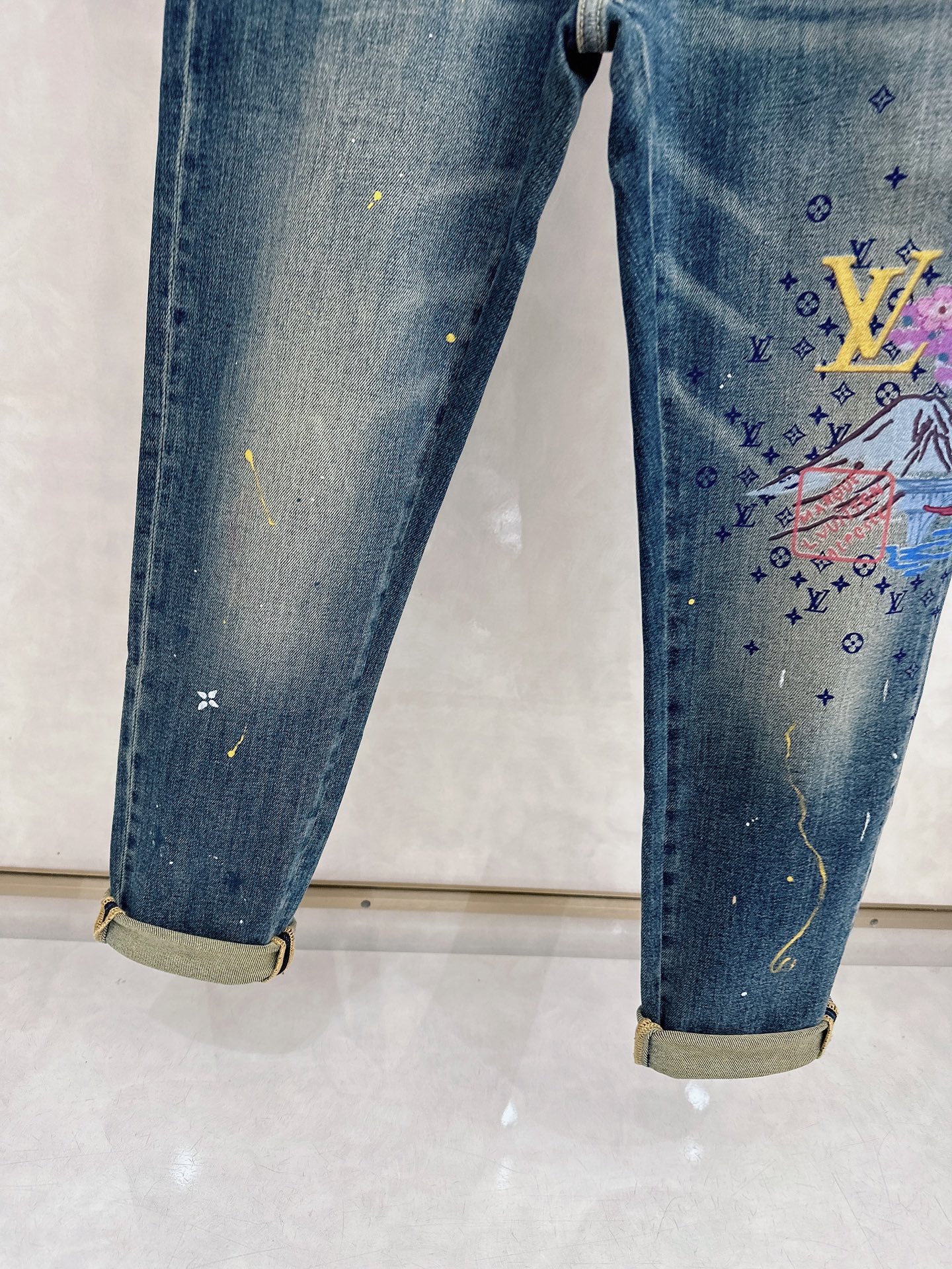 LV 2025秋冬🔥🔥新款现货上市，原单爆款牛仔裤👖超级定制款，原版五金，超级重工工艺，版型超赞👍细节做