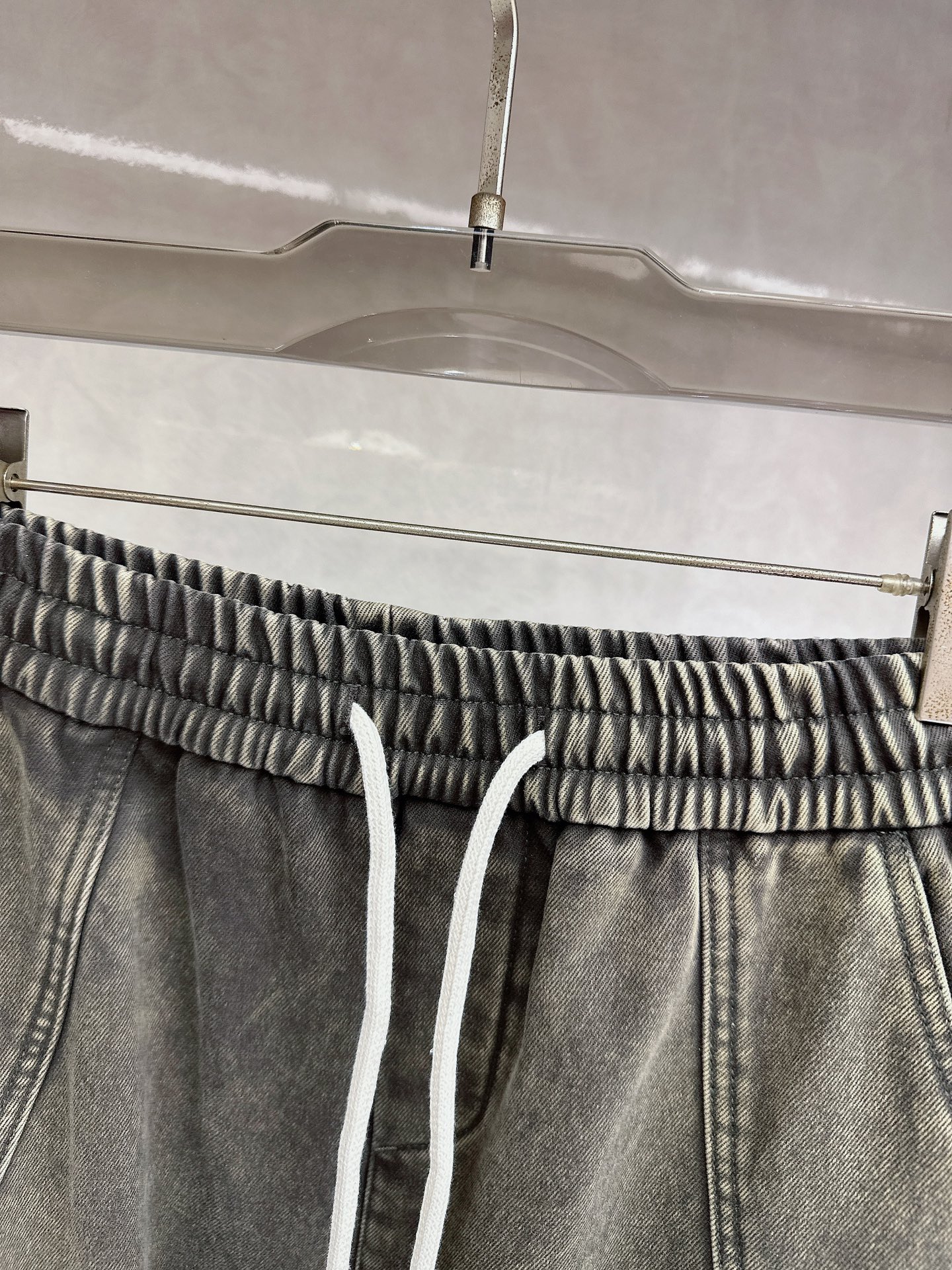 Y3🔥🔥休闲直筒工装长裤，采用优质斜纹材质，挺括有型，侧边工装口袋设计，超级好看，上身足够吸睛且回头率爆