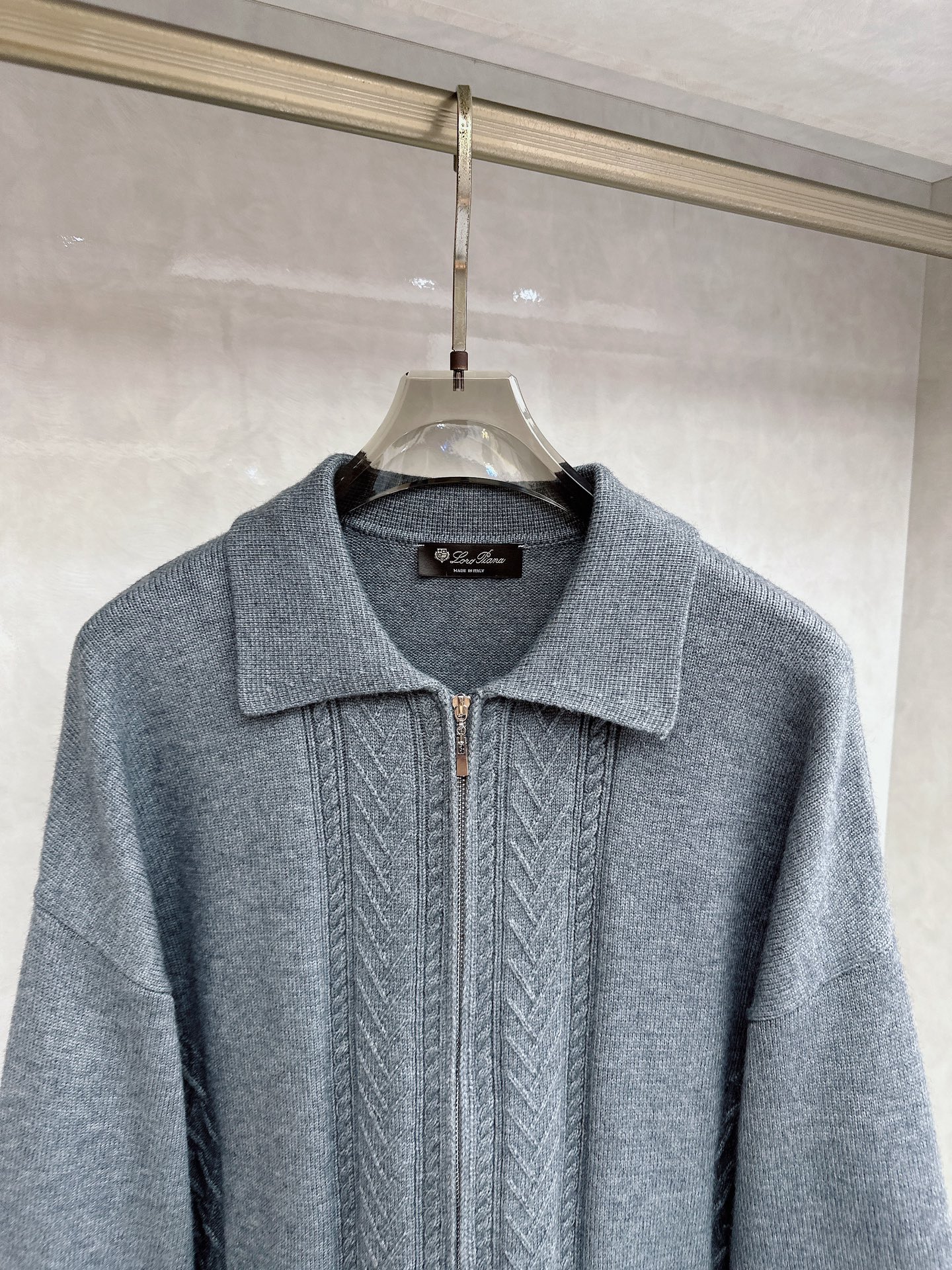 lP🆕🔥🔥新款老钱风休闲针织，触感柔软亲肤，视觉上很精致、有质感、高贵，非常简单也很显品质。独特的中性色