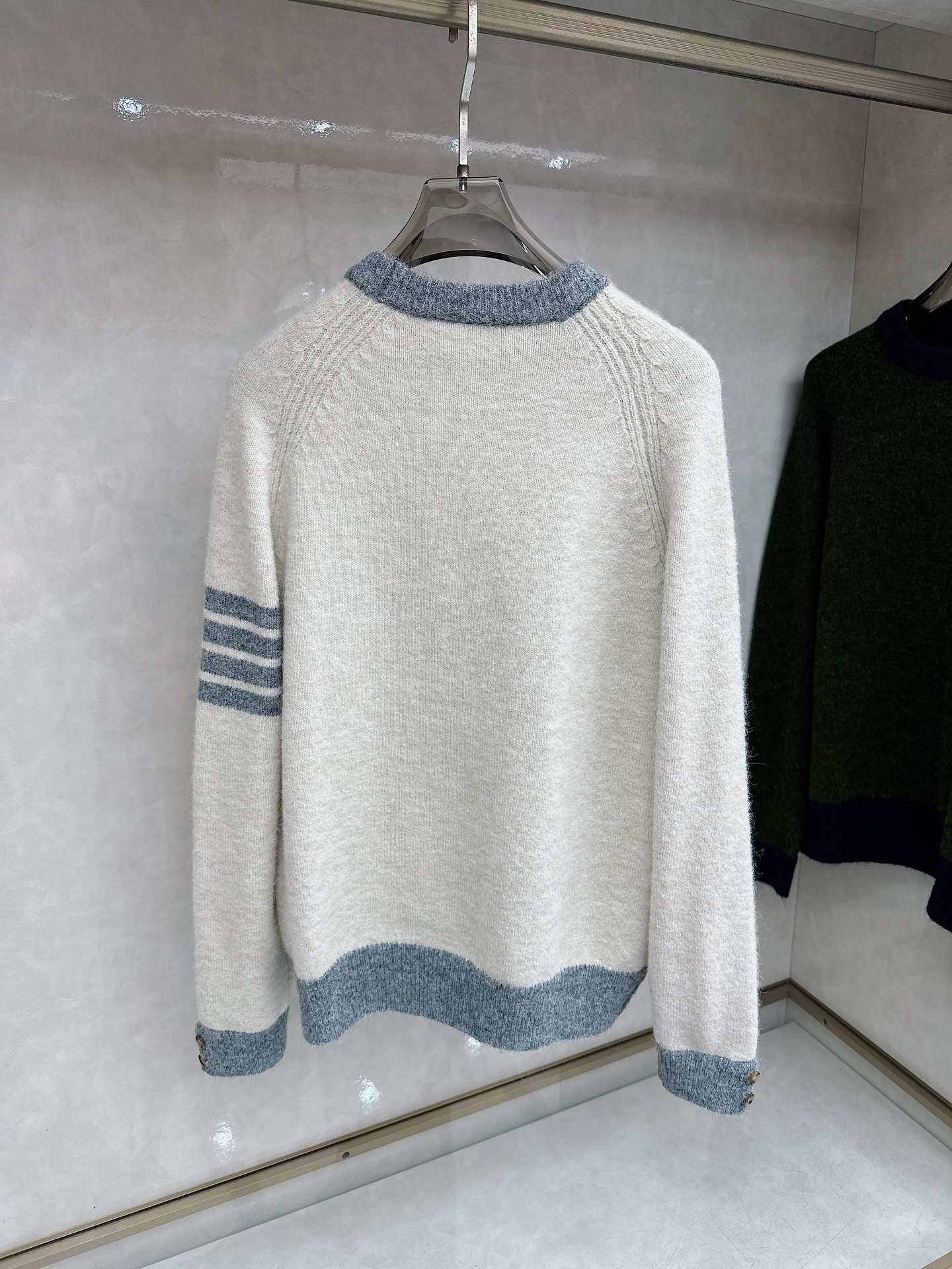 TB新款毛衫毛衣，上身舒适，不挑身材 男女同款，秋冬毛衣，是今年最好看的情侣装，秋冬必备百搭不出错，洋气