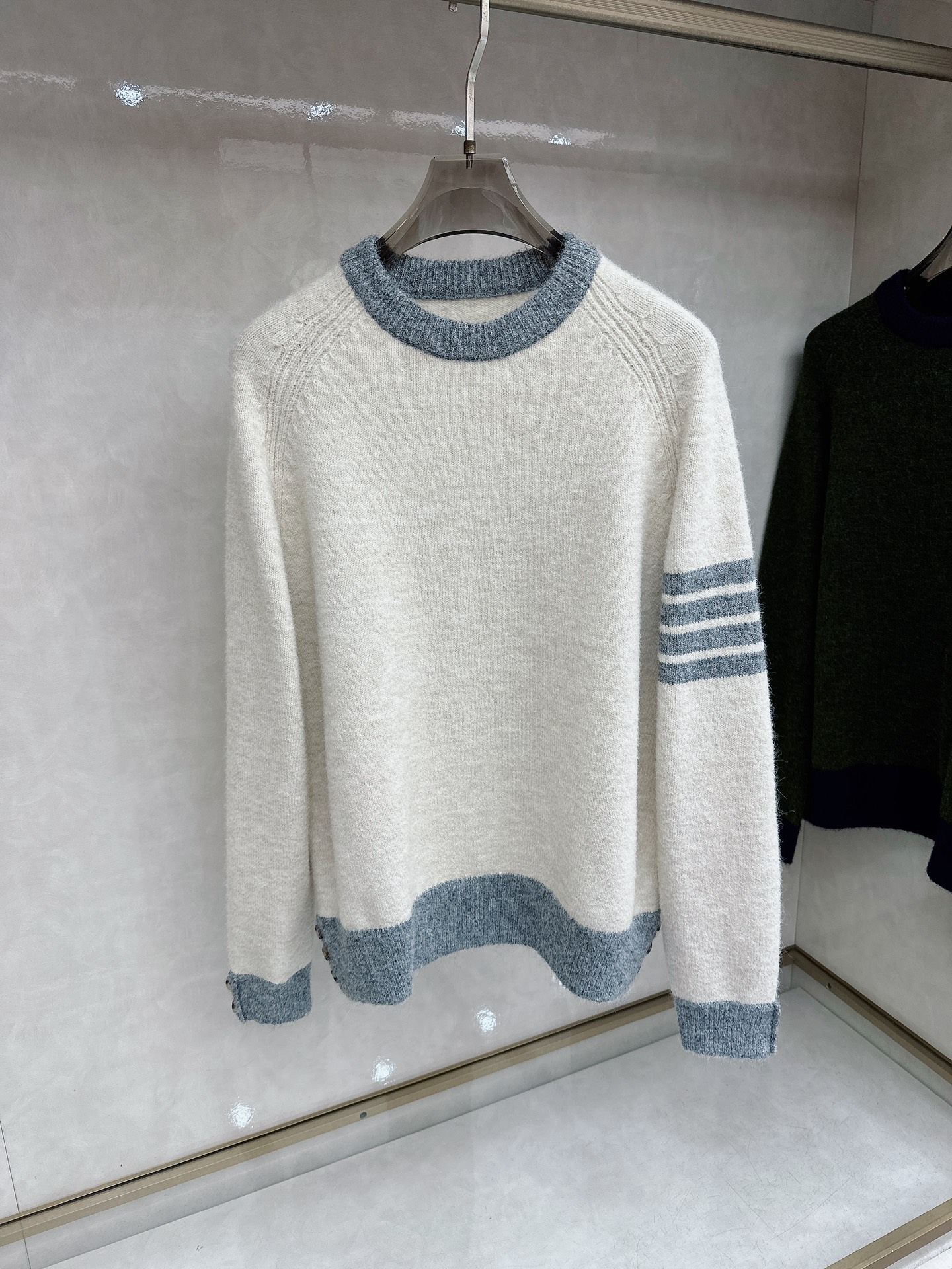 TB新款毛衫毛衣，上身舒适，不挑身材 男女同款，秋冬毛衣，是今年最好看的情侣装，秋冬必备百搭不出错，洋气