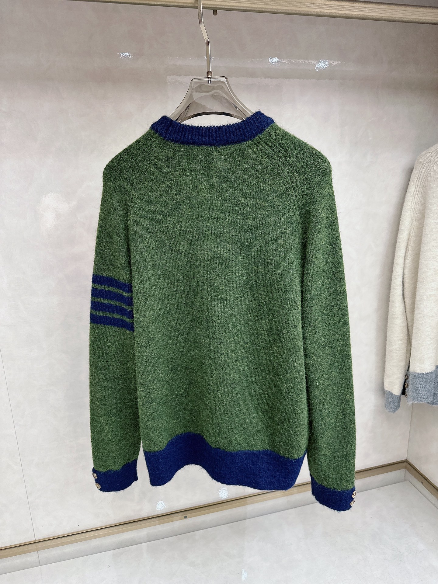 TB新款毛衫毛衣，上身舒适，不挑身材 男女同款，秋冬毛衣，是今年最好看的情侣装，秋冬必备百搭不出错，洋气