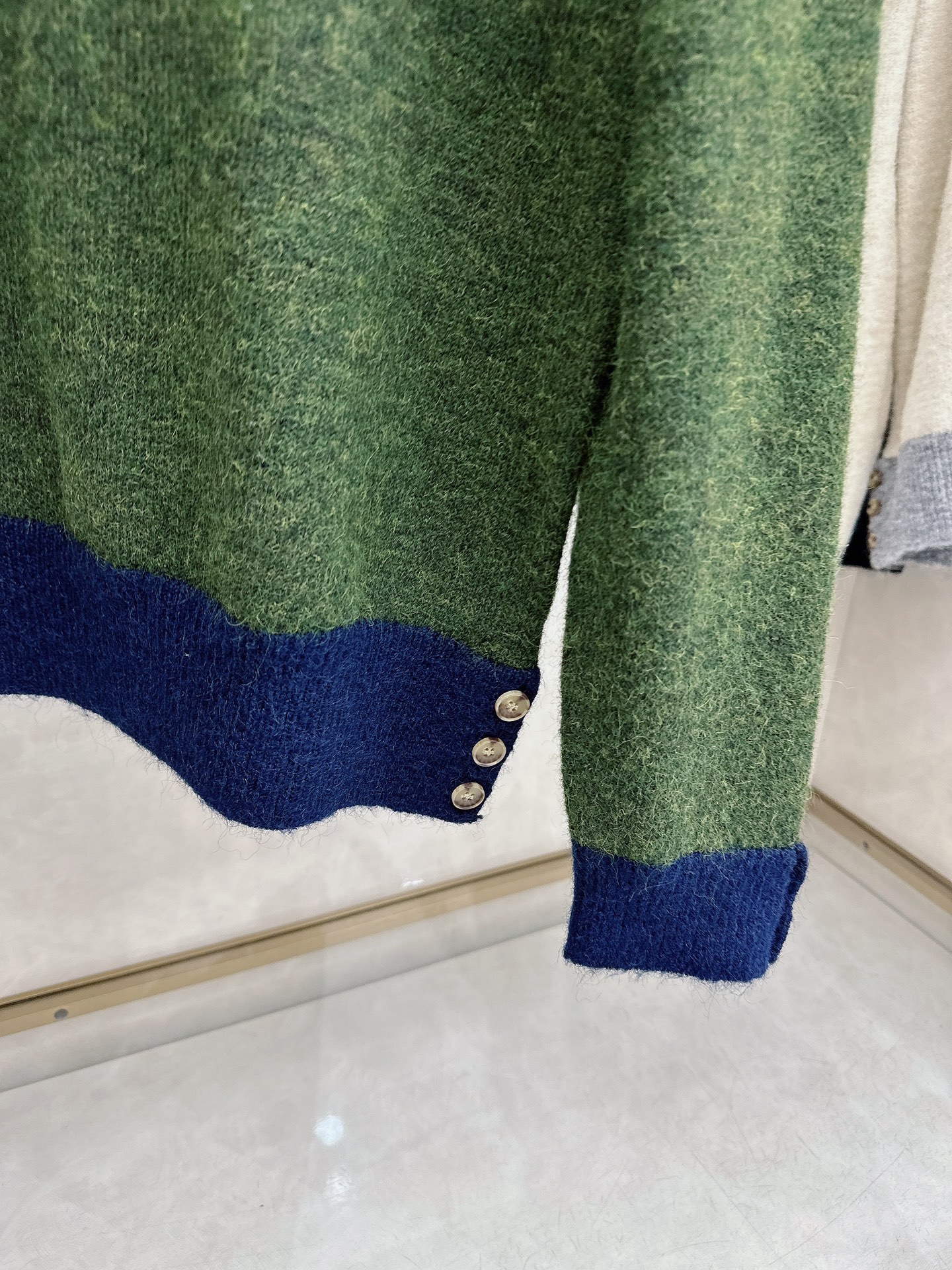 TB新款毛衫毛衣，上身舒适，不挑身材 男女同款，秋冬毛衣，是今年最好看的情侣装，秋冬必备百搭不出错，洋气