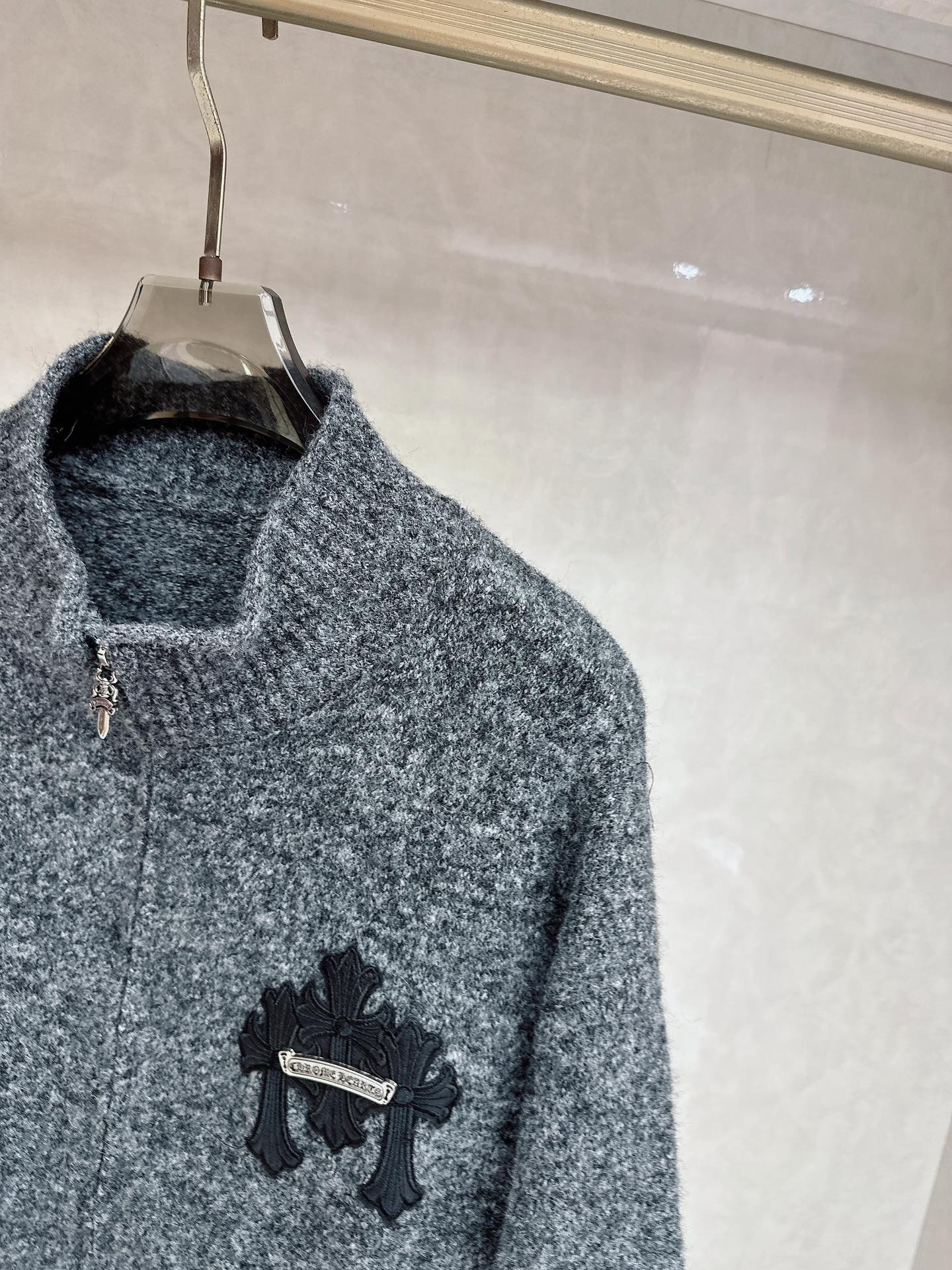 克罗心新款毛衫毛衣，上身舒适，不挑身材 男女同款，秋冬毛衣，是今年最好看的情侣装，秋冬必备百搭不出错，洋