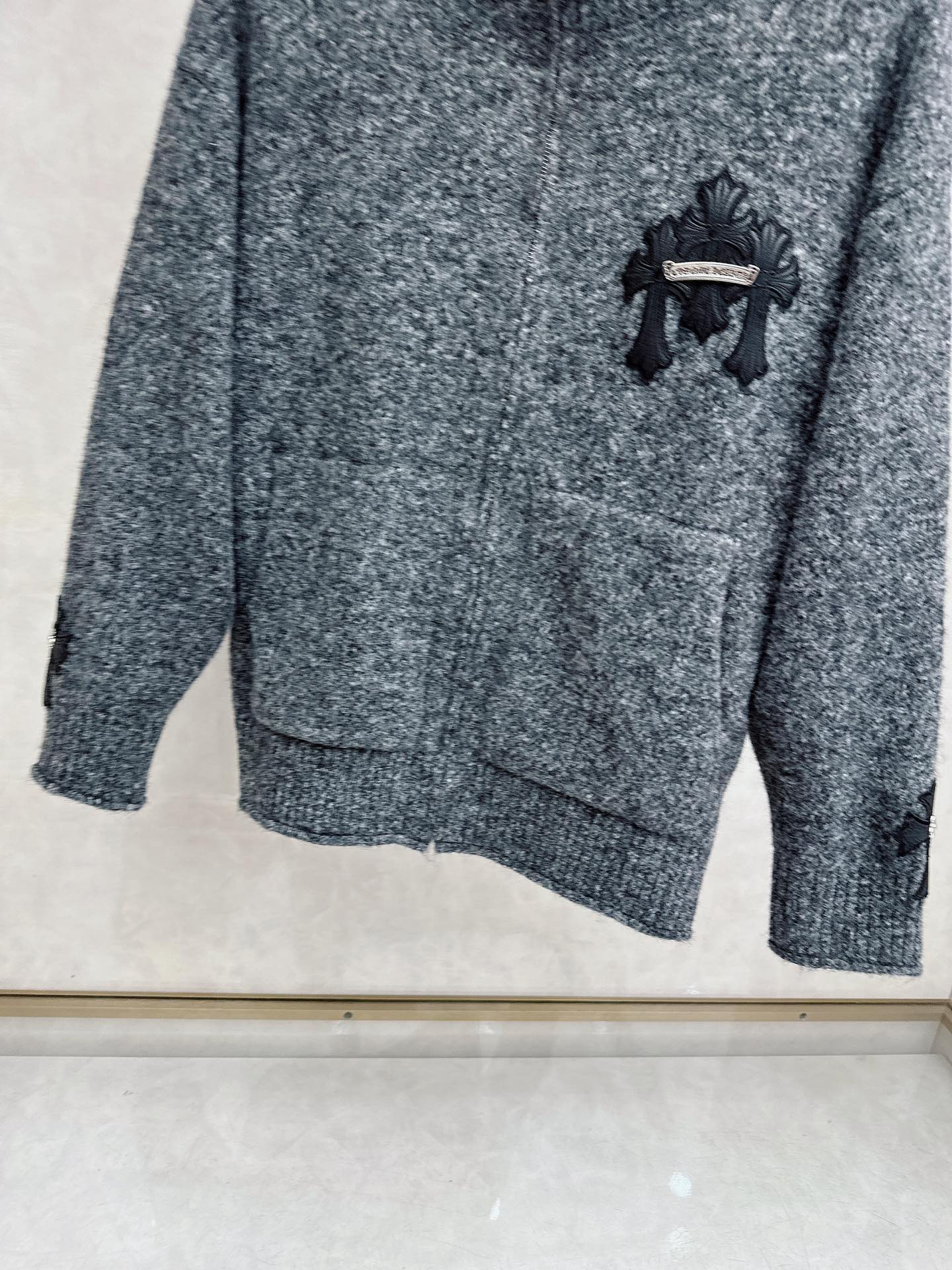 克罗心新款毛衫毛衣，上身舒适，不挑身材 男女同款，秋冬毛衣，是今年最好看的情侣装，秋冬必备百搭不出错，洋