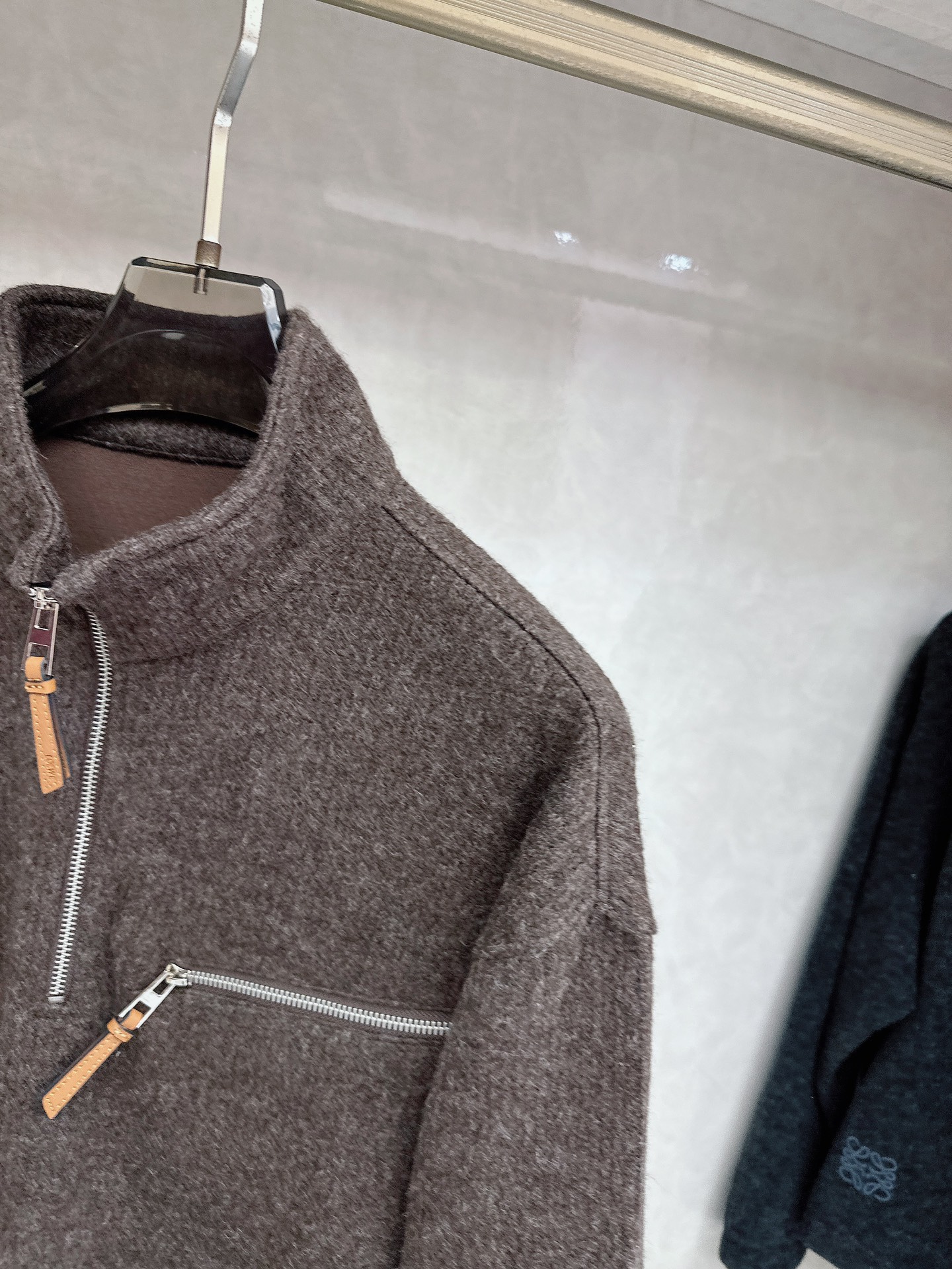 罗意威新款羊毛立领拉链毛衣，上身舒适，不挑身材 男女同款，秋冬毛衣，是今年最好看的情侣装，秋冬必备百搭不