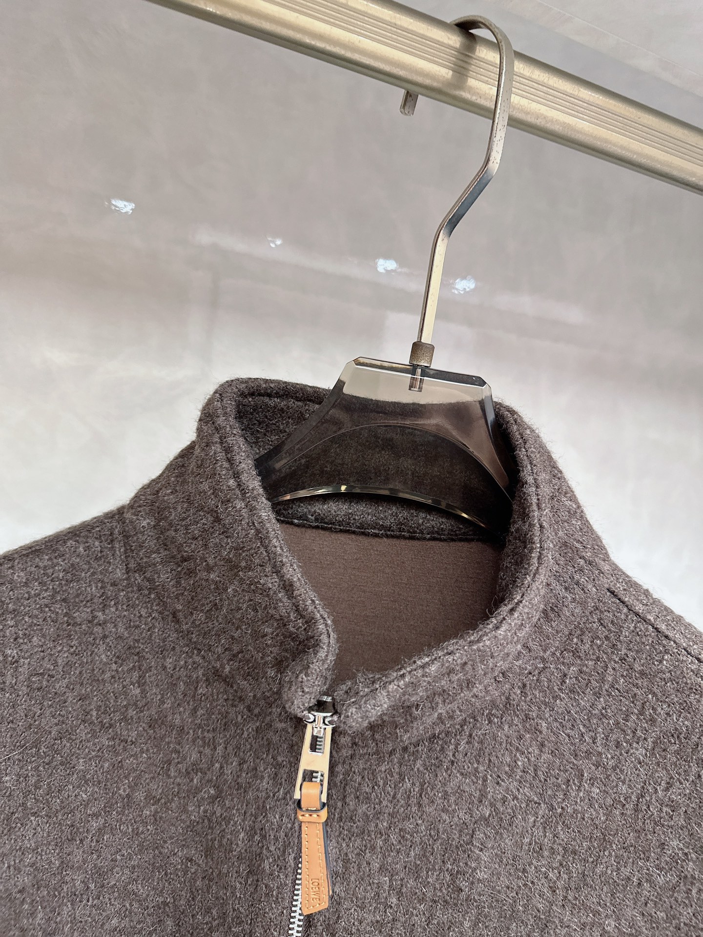 罗意威新款羊毛立领拉链毛衣，上身舒适，不挑身材 男女同款，秋冬毛衣，是今年最好看的情侣装，秋冬必备百搭不