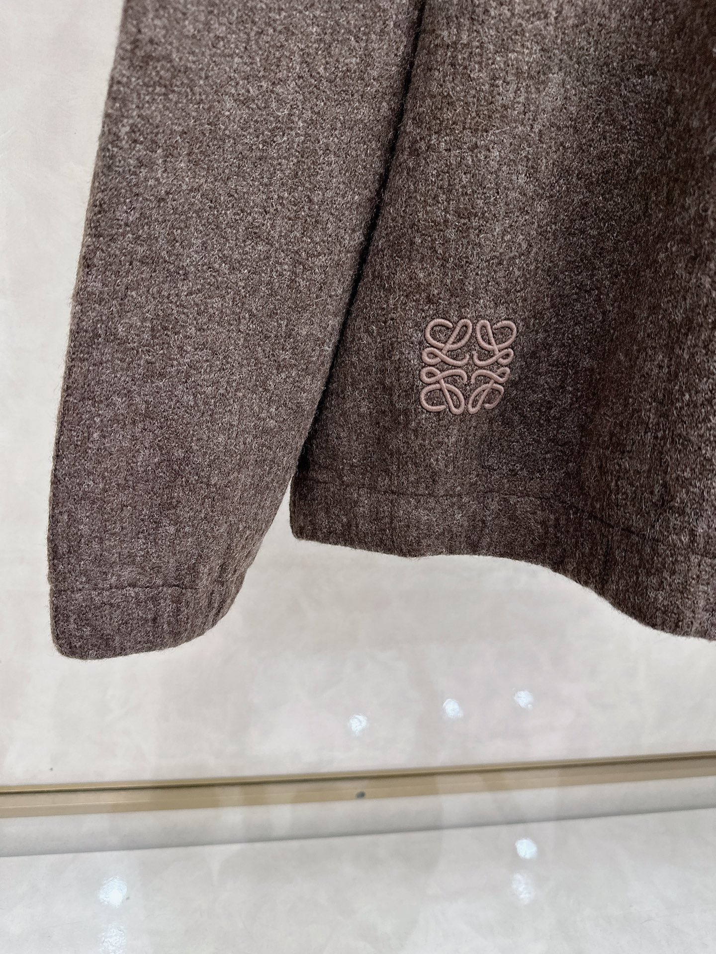 罗意威新款羊毛立领拉链毛衣，上身舒适，不挑身材 男女同款，秋冬毛衣，是今年最好看的情侣装，秋冬必备百搭不