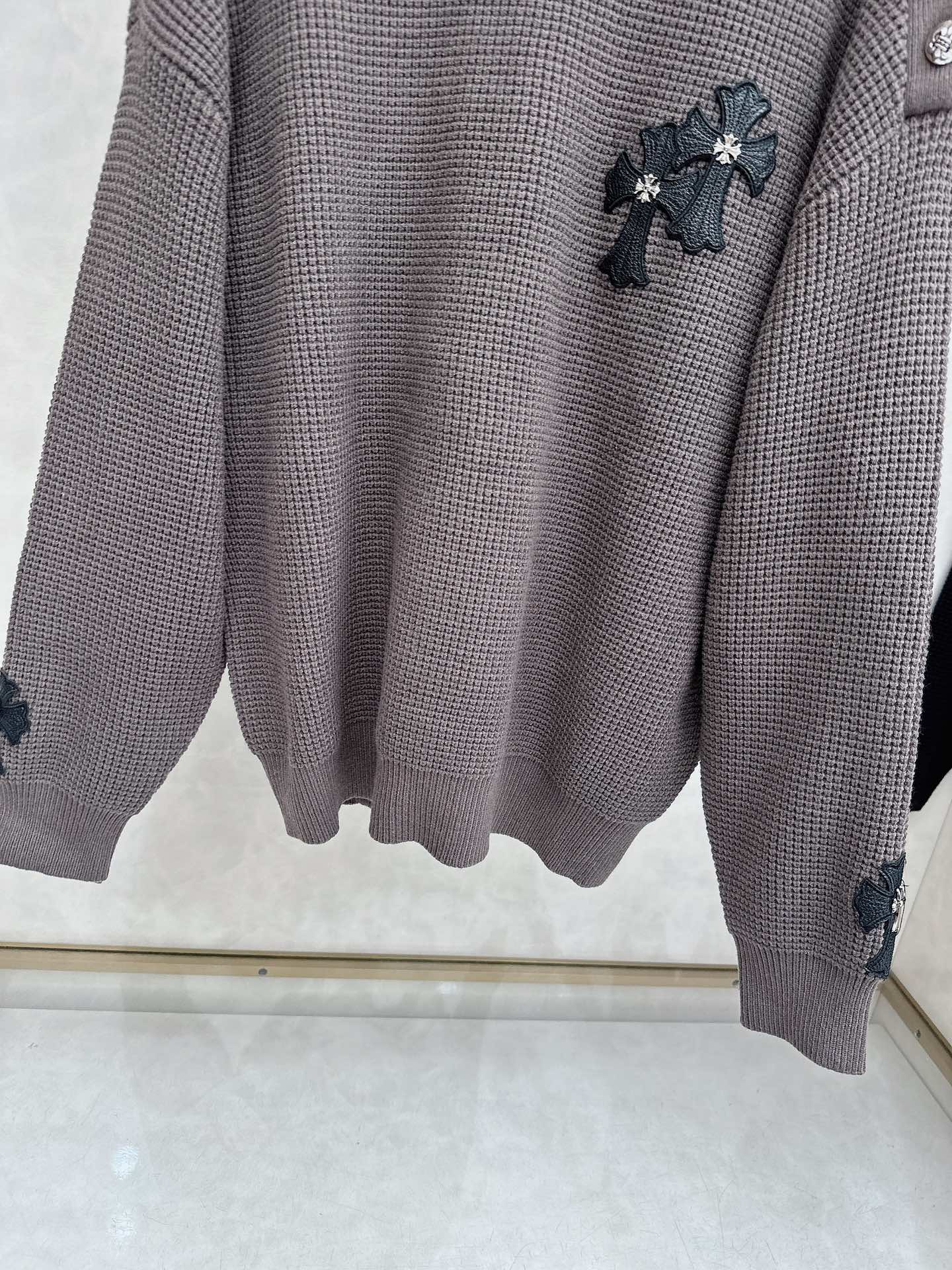 克罗心新款毛衫毛衣，上身舒适，不挑身材 男女同款，秋冬毛衣，是今年最好看的情侣装，秋冬必备百搭不出错，洋