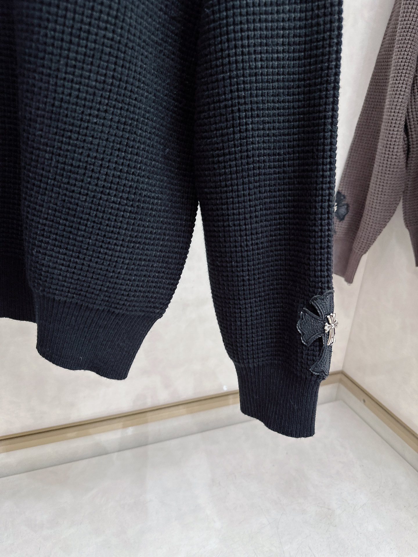 克罗心新款毛衫毛衣，上身舒适，不挑身材 男女同款，秋冬毛衣，是今年最好看的情侣装，秋冬必备百搭不出错，洋