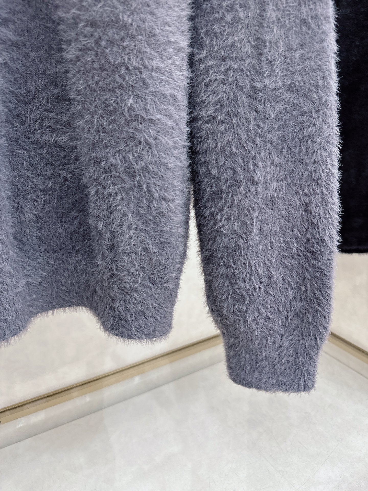 克罗心新款毛衫毛衣，上身舒适，不挑身材 男女同款，秋冬毛衣，是今年最好看的情侣装，秋冬必备百搭不出错，洋