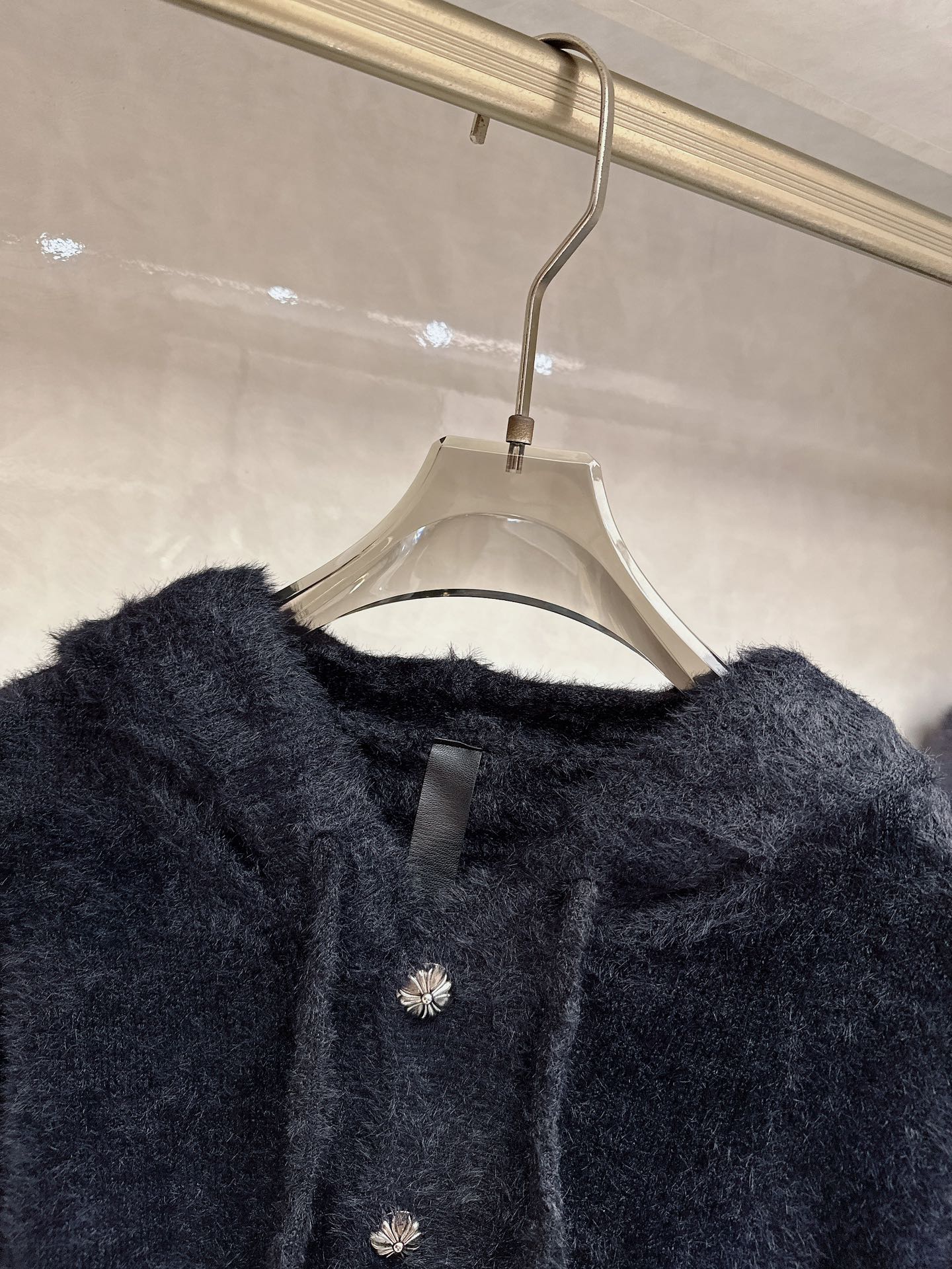 克罗心新款毛衫毛衣，上身舒适，不挑身材 男女同款，秋冬毛衣，是今年最好看的情侣装，秋冬必备百搭不出错，洋