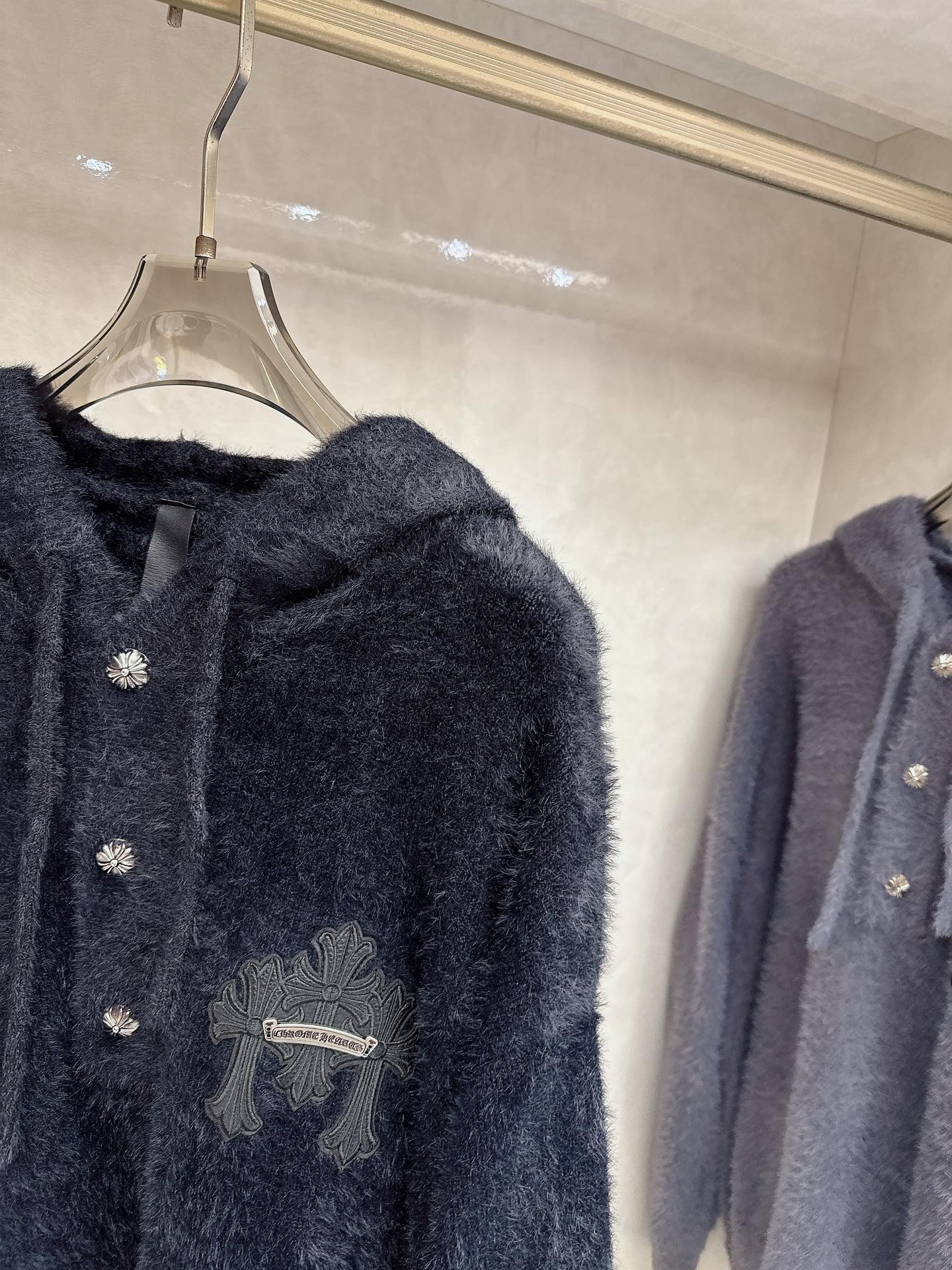 克罗心新款毛衫毛衣，上身舒适，不挑身材 男女同款，秋冬毛衣，是今年最好看的情侣装，秋冬必备百搭不出错，洋