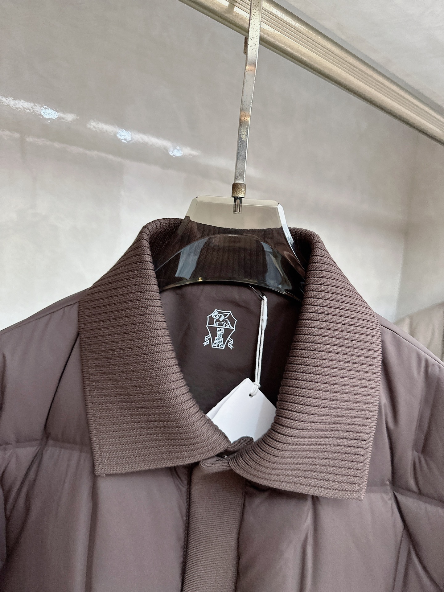 BC 2025 秋冬意式老钱风 /黑色实拍简奢拼毛织翻领方块羽绒服采用防风防雨面料，抗皱立挺有型，抗静电