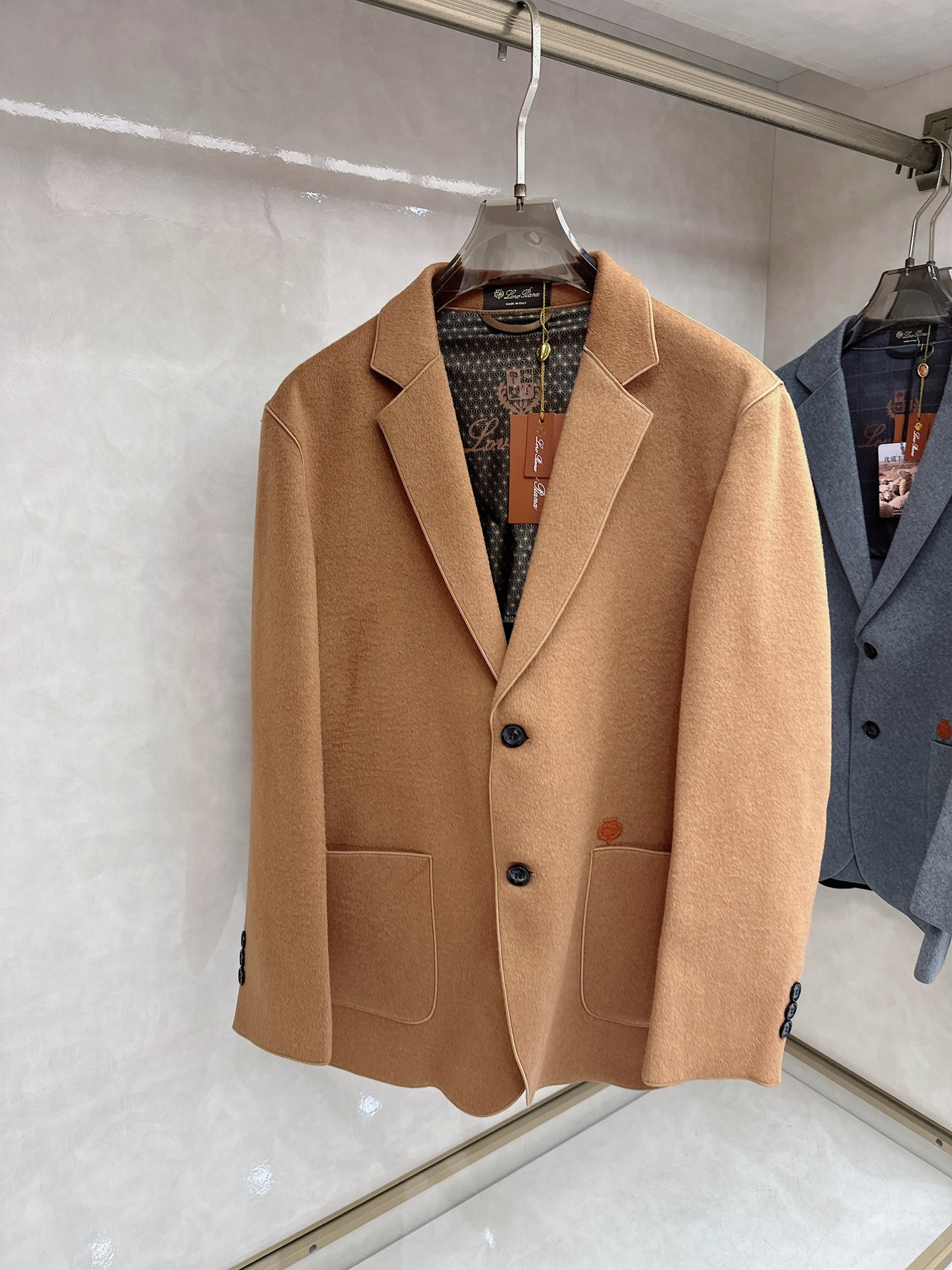 lP🆕 秋冬新款夹克 羊毛外套 贸易公司渠道稀出❕降温天气必备的保暖单品，不论是日常还是户外运动都能穿。