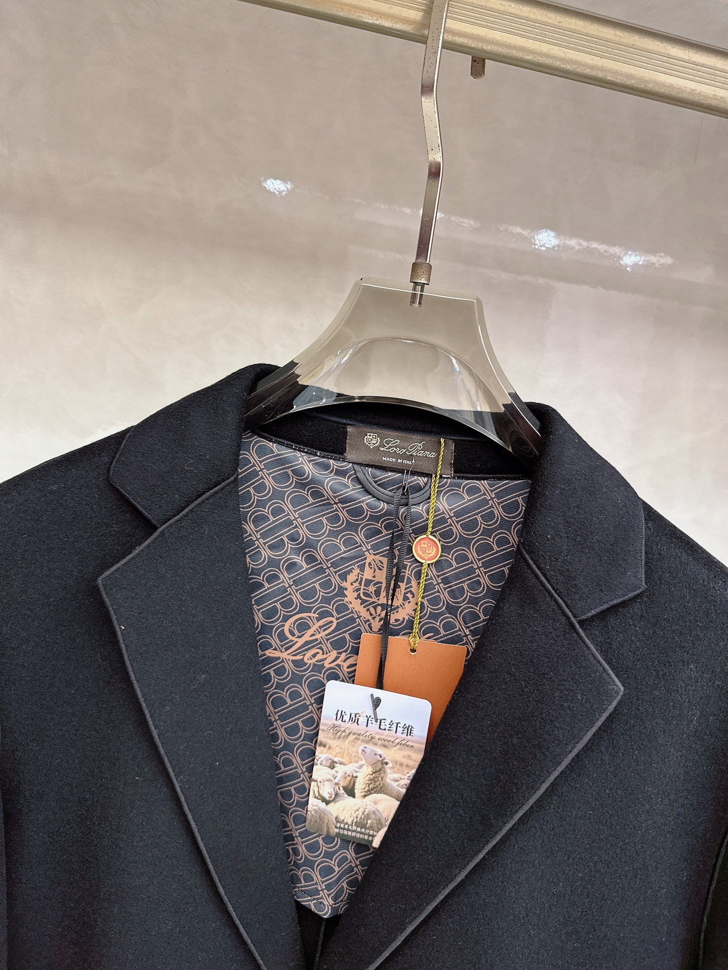 lP🆕 秋冬新款夹克 羊毛外套 贸易公司渠道稀出❕降温天气必备的保暖单品，不论是日常还是户外运动都能穿。