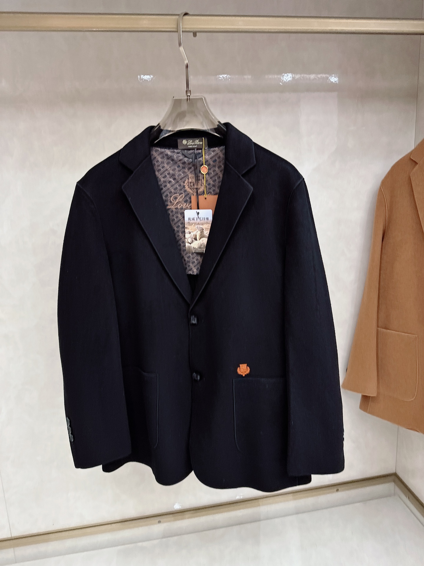 lP🆕 秋冬新款夹克 羊毛外套 贸易公司渠道稀出❕降温天气必备的保暖单品，不论是日常还是户外运动都能穿。