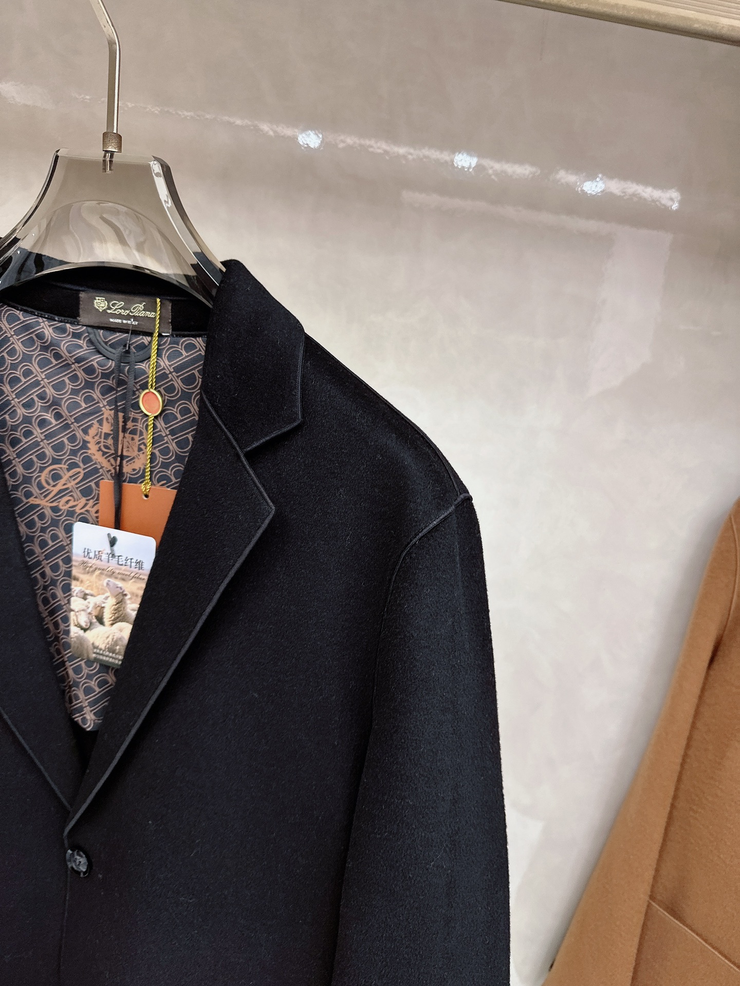 lP🆕 秋冬新款夹克 羊毛外套 贸易公司渠道稀出❕降温天气必备的保暖单品，不论是日常还是户外运动都能穿。