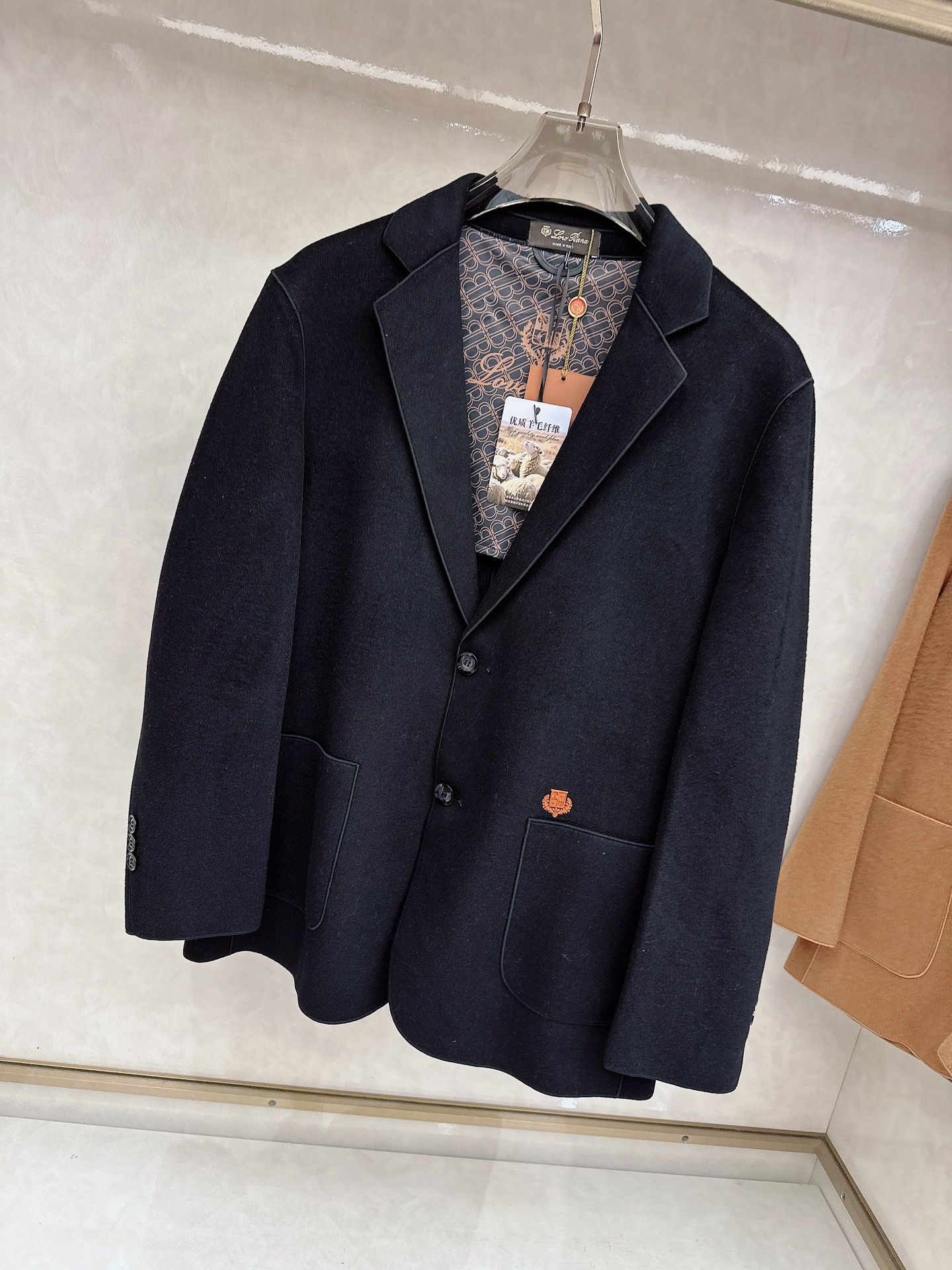 lP🆕 秋冬新款夹克 羊毛外套 贸易公司渠道稀出❕降温天气必备的保暖单品，不论是日常还是户外运动都能穿。