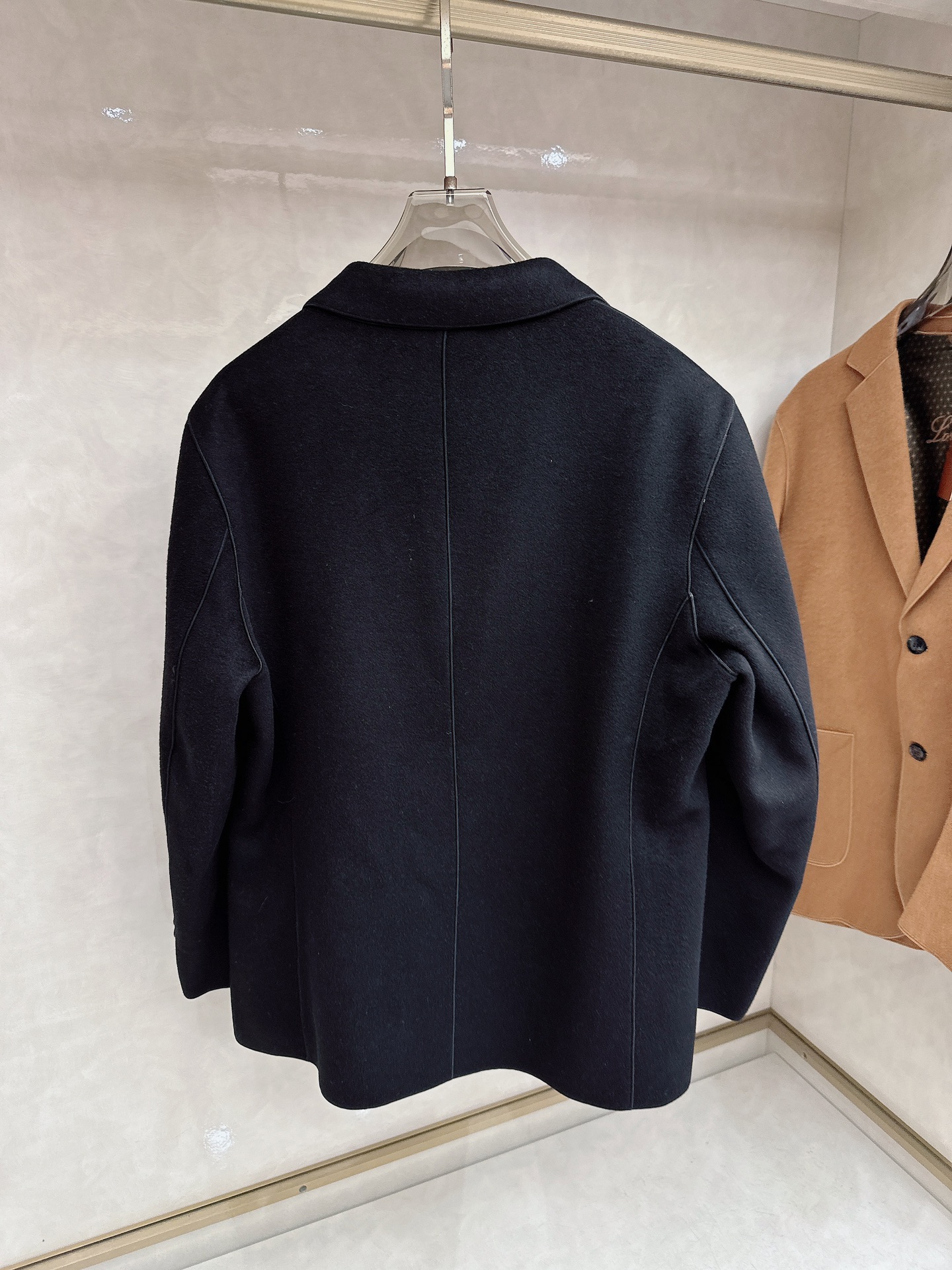 lP🆕 秋冬新款夹克 羊毛外套 贸易公司渠道稀出❕降温天气必备的保暖单品，不论是日常还是户外运动都能穿。