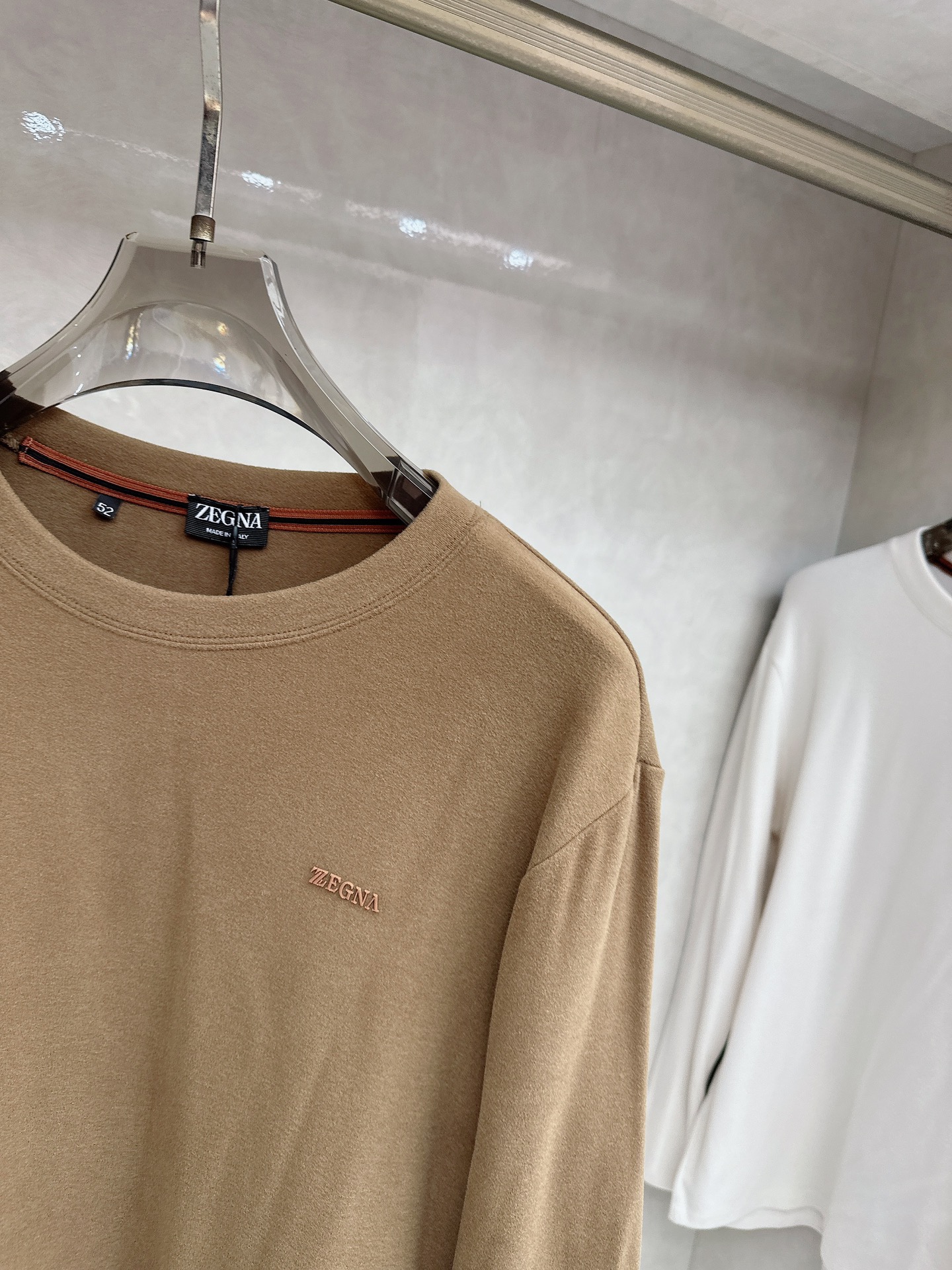 杰尼亚 2025新款原单男士休闲抓绒长袖 高端定制 高版本 时尚百搭爆款进口面料 手感超柔软细腻 穿着亲