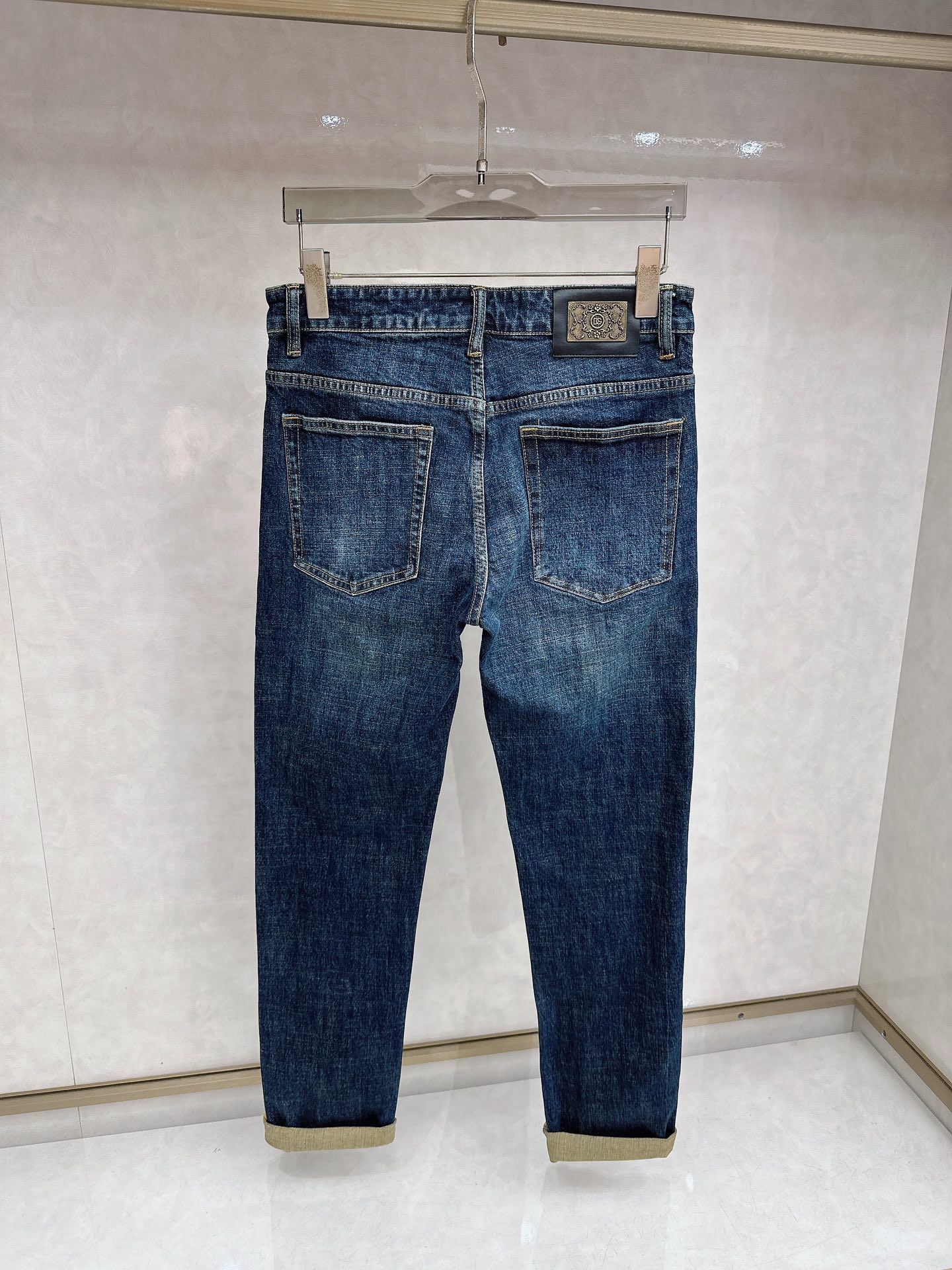 DG 2025秋冬🔥🔥新款现货上市，原单爆款牛仔裤👖超级定制款，原版五金，超级重工工艺，版型超赞👍细节做