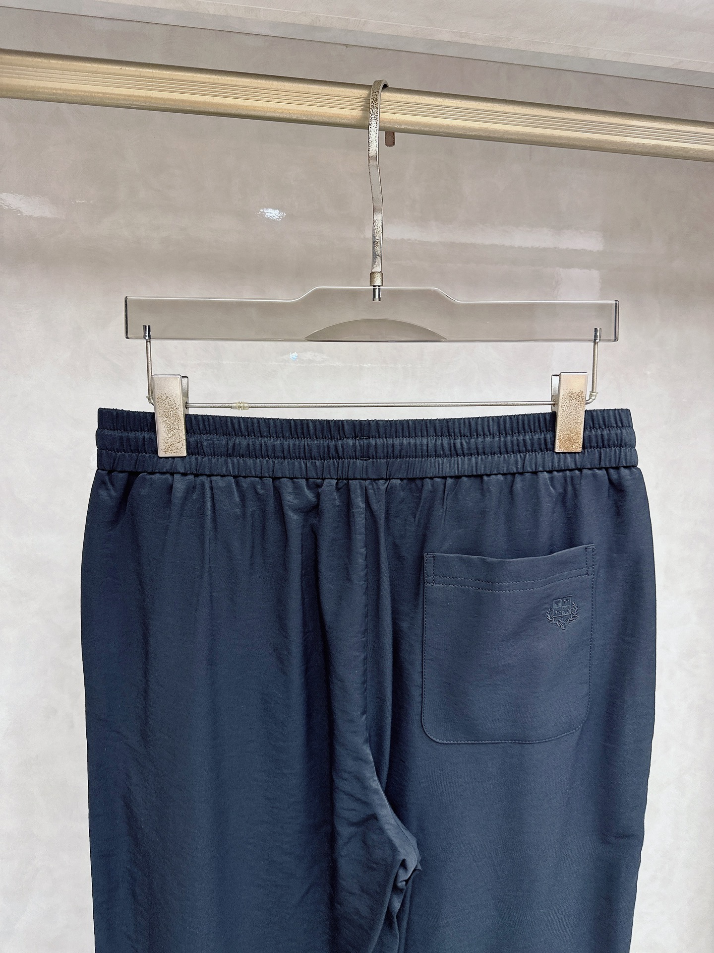 -Loro Piana 2026春夏新款新款休闲裤 高端版本！定制面料 透气舒适度高，细节无可挑剔，品牌
