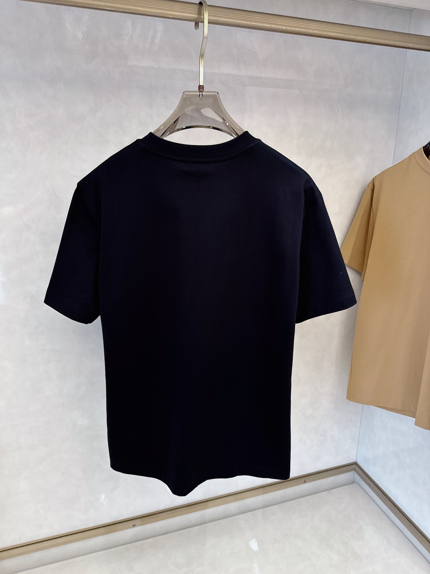Dior men Dior 2026ss New T logo — photo 8