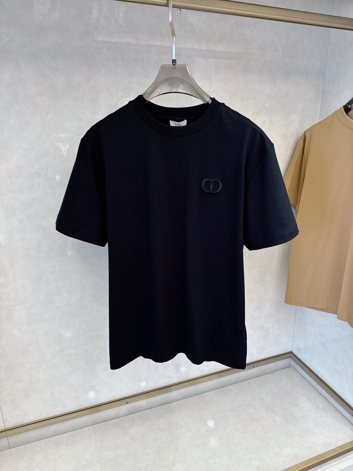 Dior men Dior 2026ss New T logo — photo 2