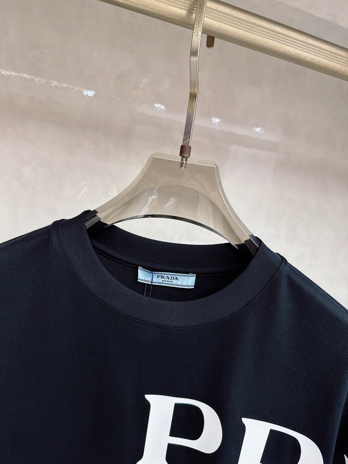 Prada 普拉达 2026ss 春夏新款首发专柜最新款短袖圆领T恤 高端订制 设计前卫时尚！品牌log