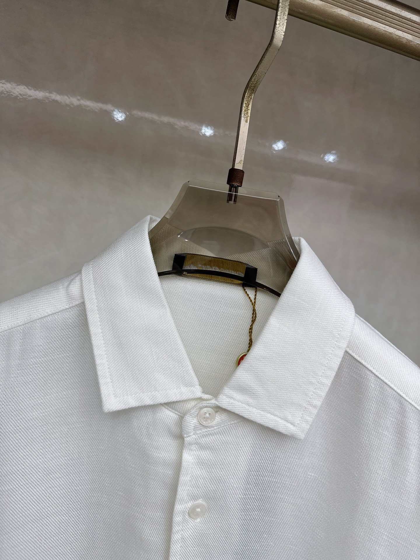 Loro piana 顶级品质Loro piana徽标刺绣亚麻长袖衬衫，三标齐全，原版定制logo刻字纽