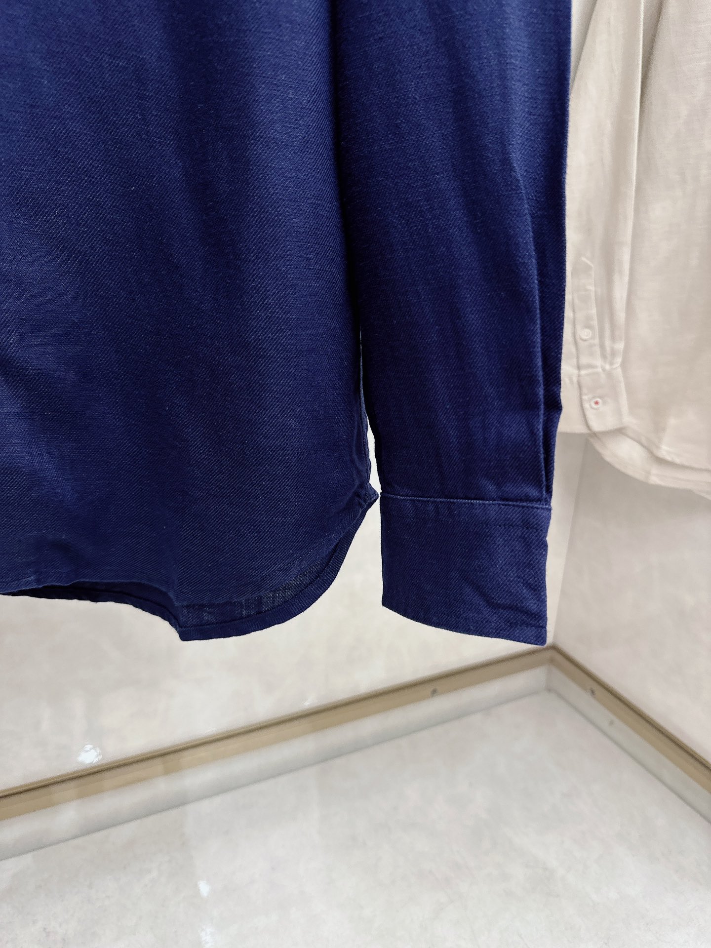 Loro piana 顶级品质Loro piana徽标刺绣亚麻长袖衬衫，三标齐全，原版定制logo刻字纽