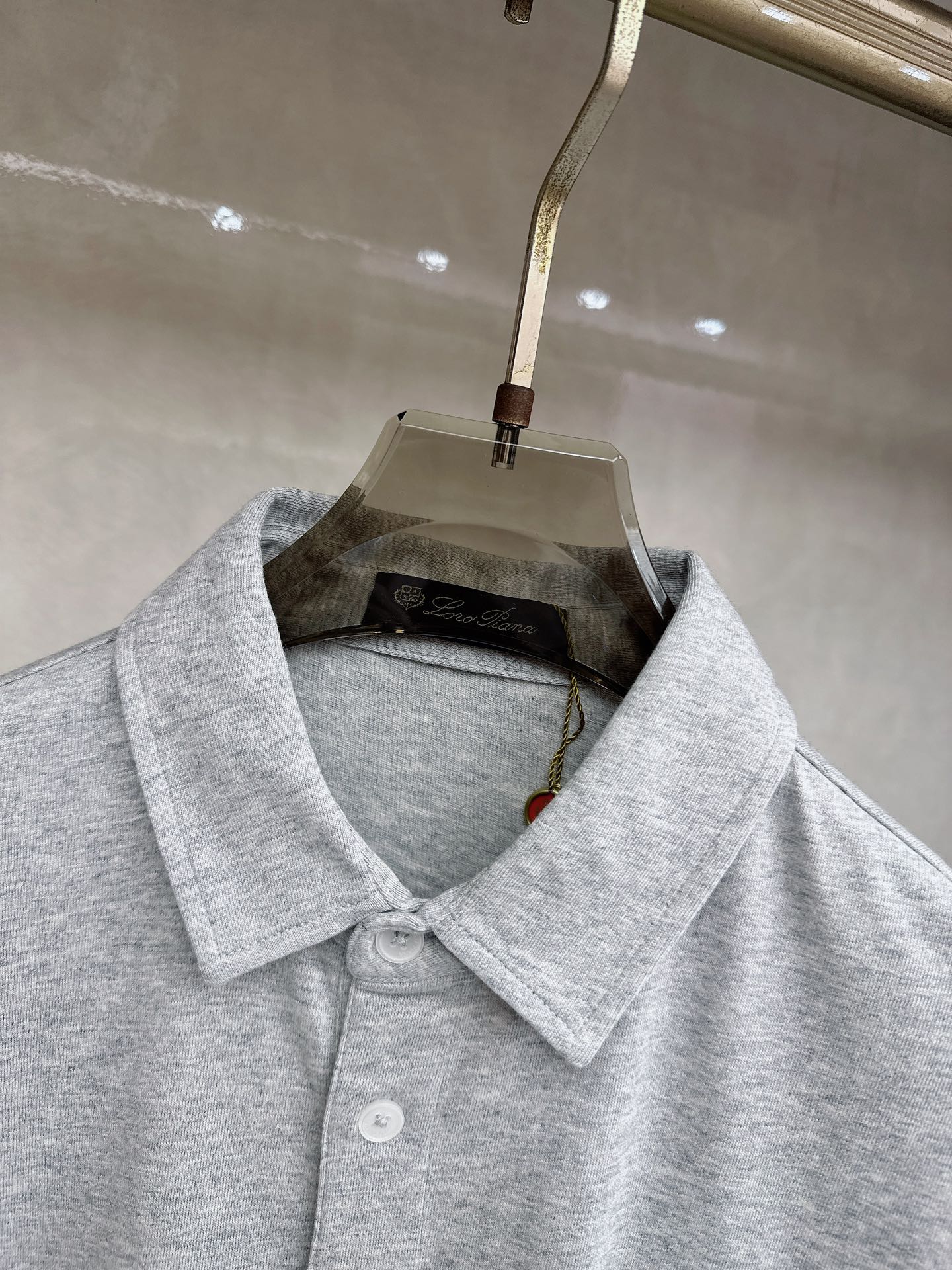Loro piana 顶级品质Loro piana徽标刺绣衬衫领彩棉短袖T恤，三标齐全，原版定制logo