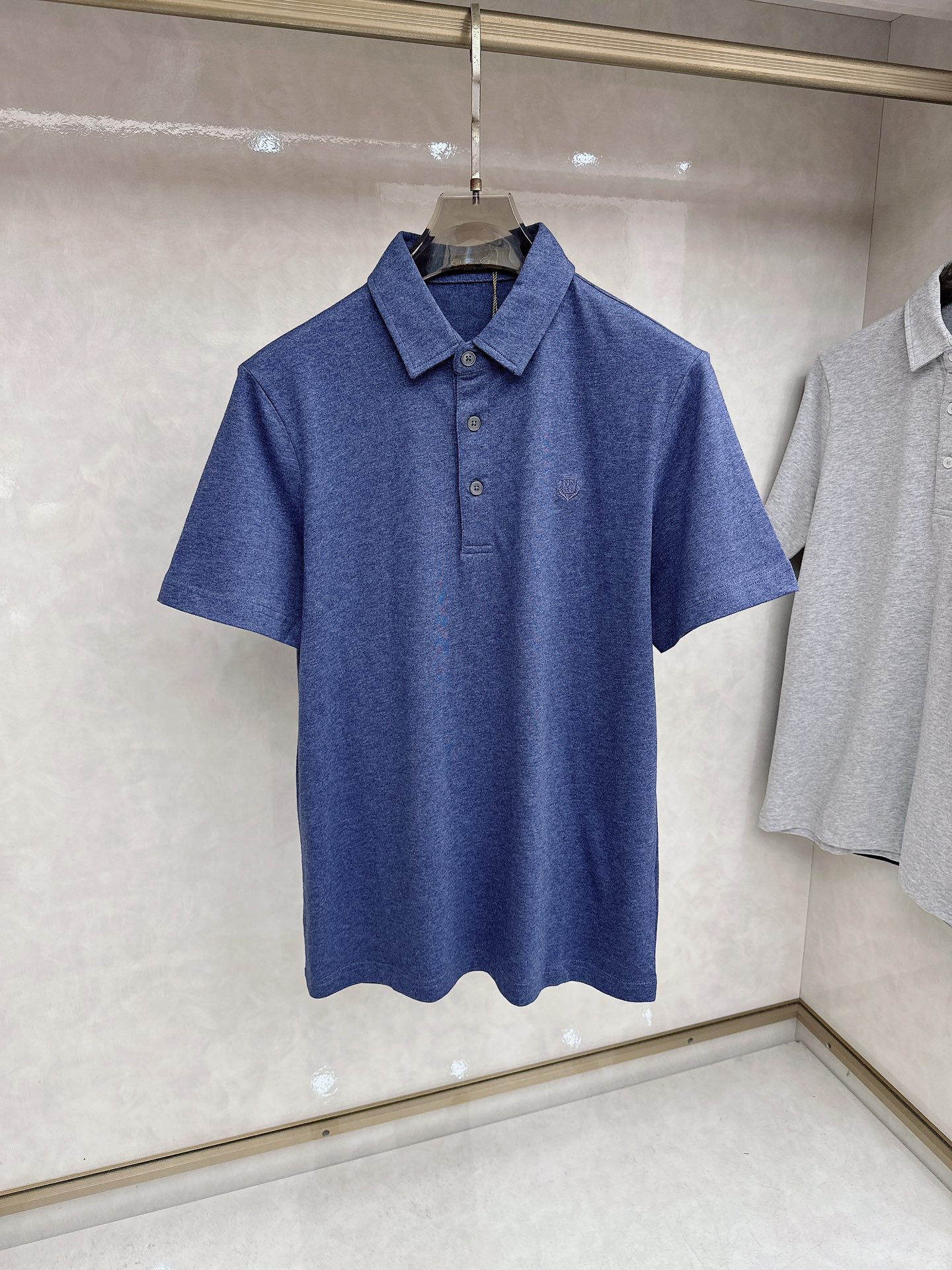 Loro piana 顶级品质Loro piana徽标刺绣衬衫领彩棉短袖T恤，三标齐全，原版定制logo