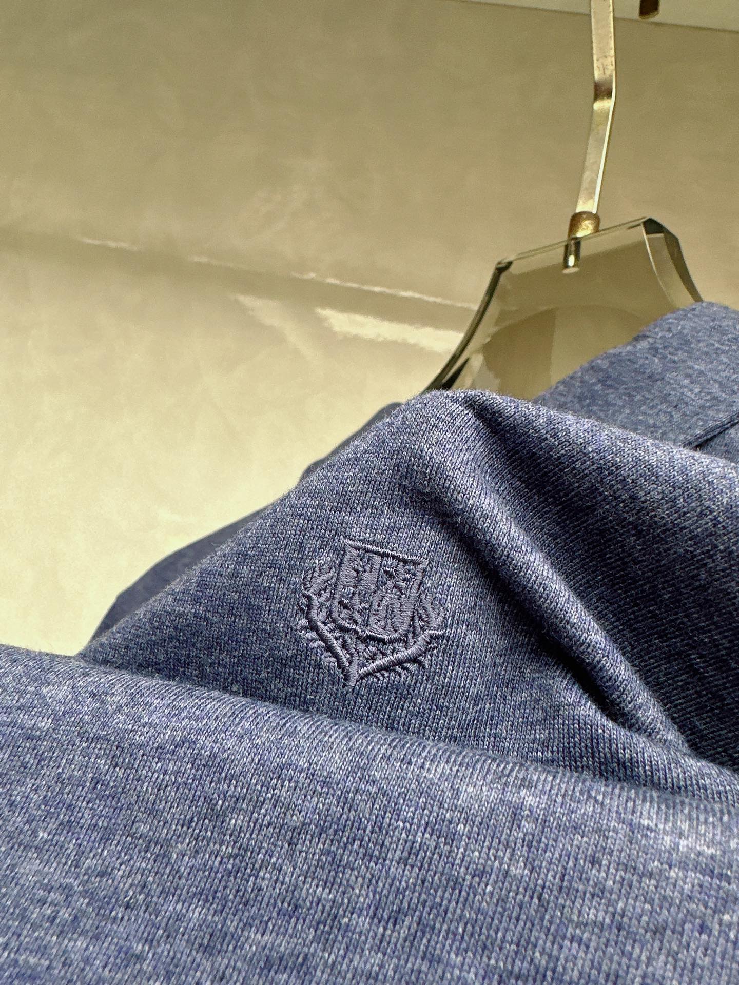 Loro piana 顶级品质Loro piana徽标刺绣衬衫领彩棉短袖T恤，三标齐全，原版定制logo