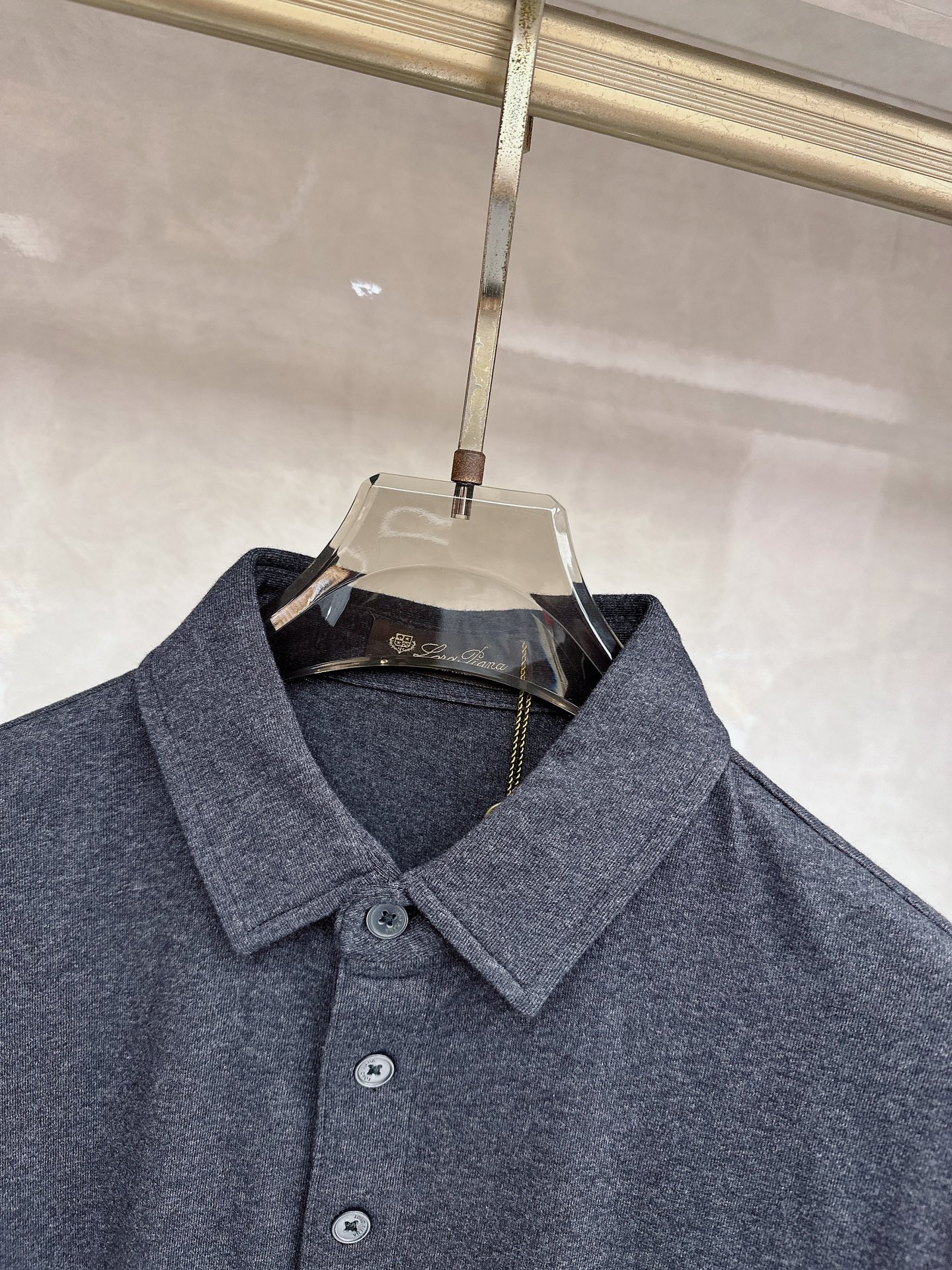 Loro piana 顶级品质Loro piana徽标刺绣衬衫领彩棉短袖T恤，三标齐全，原版定制logo