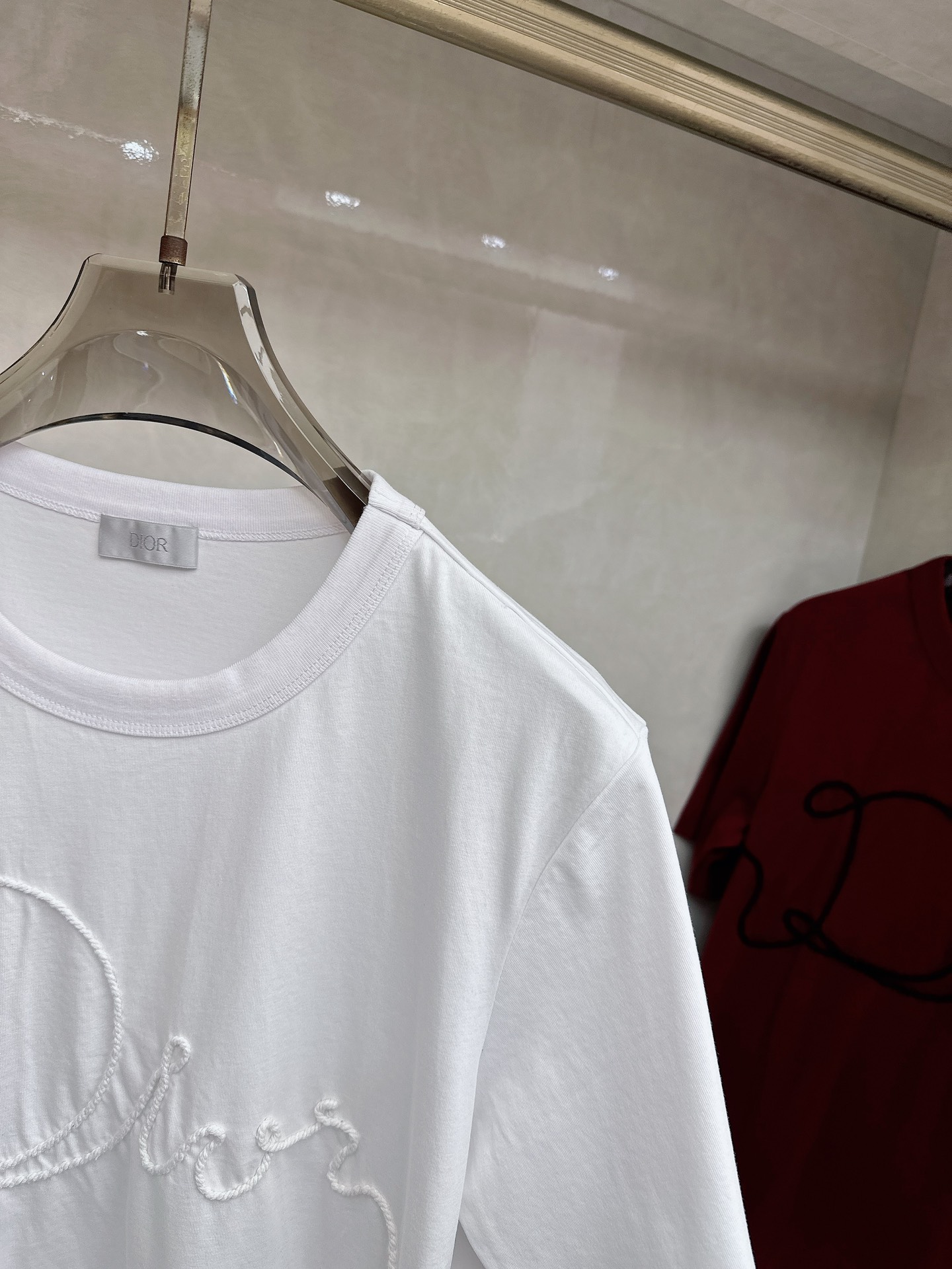 BC 2026顶级品质CD丝带刺绣圆领棉质短袖T恤，原版定织顶级220g纯棉平纹针织面料，手感如丝绸般柔