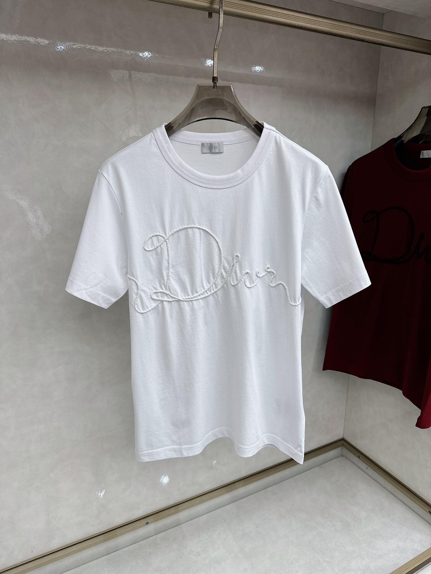 BC 2026顶级品质CD丝带刺绣圆领棉质短袖T恤，原版定织顶级220g纯棉平纹针织面料，手感如丝绸般柔