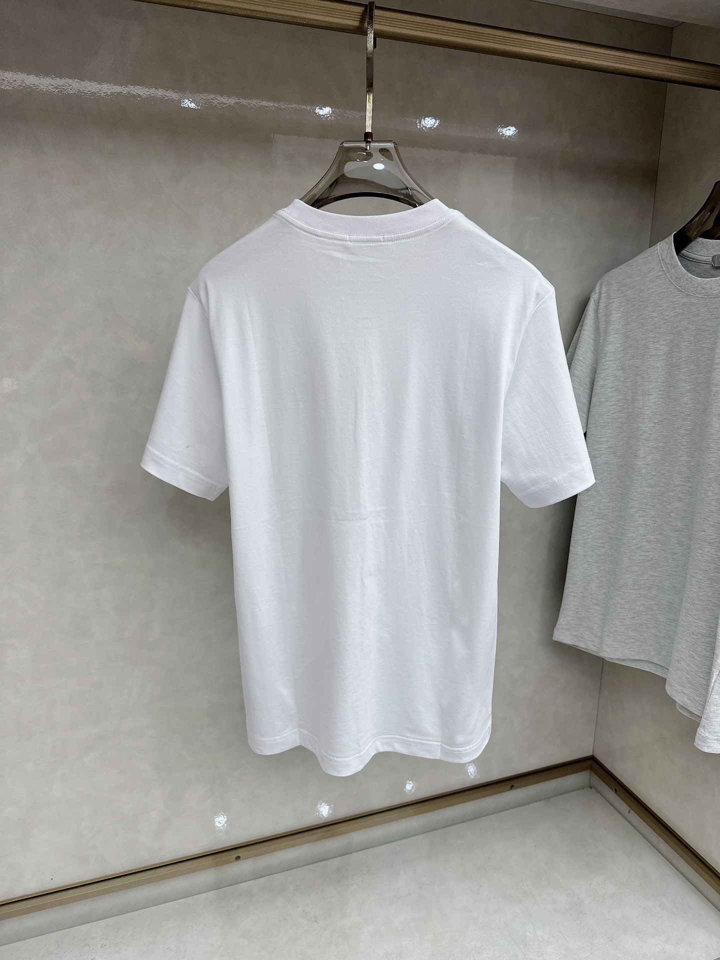 迪奥 2026顶级品质BC徽标刺绣圆领棉质短袖T恤，原版定织顶级220g纯棉平纹针织面料，手感如丝绸般柔