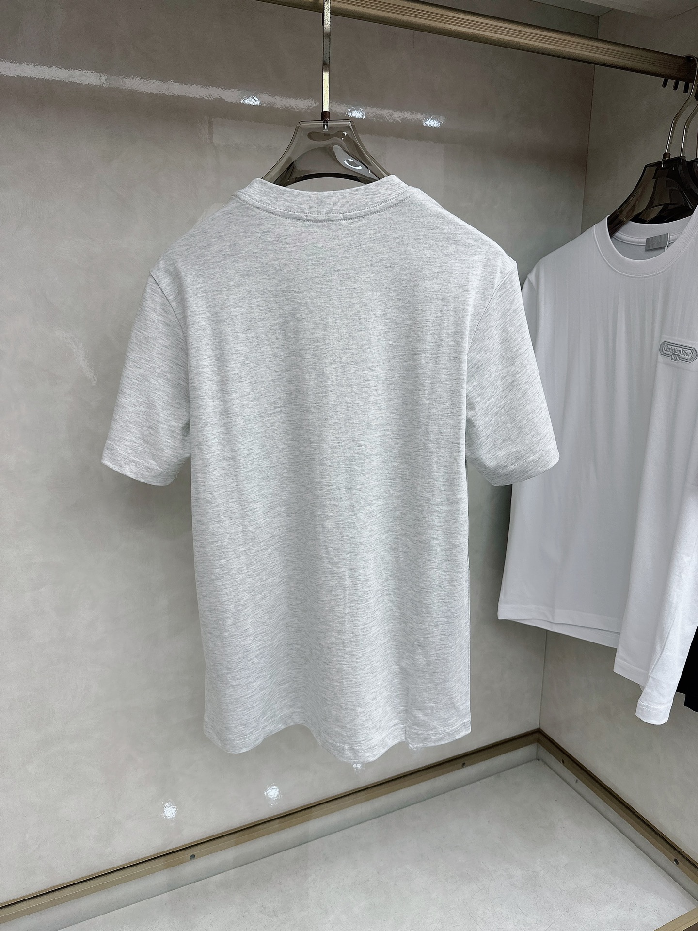 迪奥 2026顶级品质BC徽标刺绣圆领棉质短袖T恤，原版定织顶级220g纯棉平纹针织面料，手感如丝绸般柔