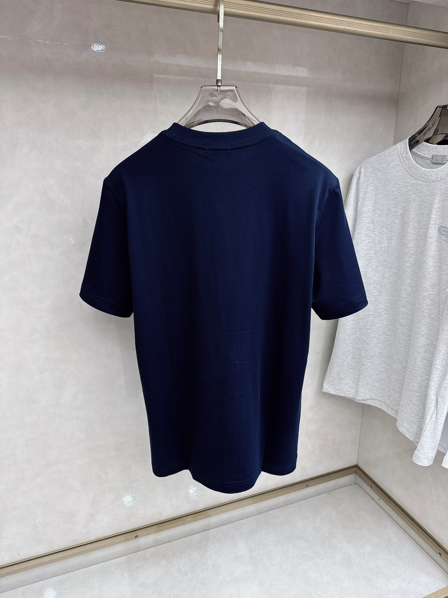 迪奥 2026顶级品质BC徽标刺绣圆领棉质短袖T恤，原版定织顶级220g纯棉平纹针织面料，手感如丝绸般柔