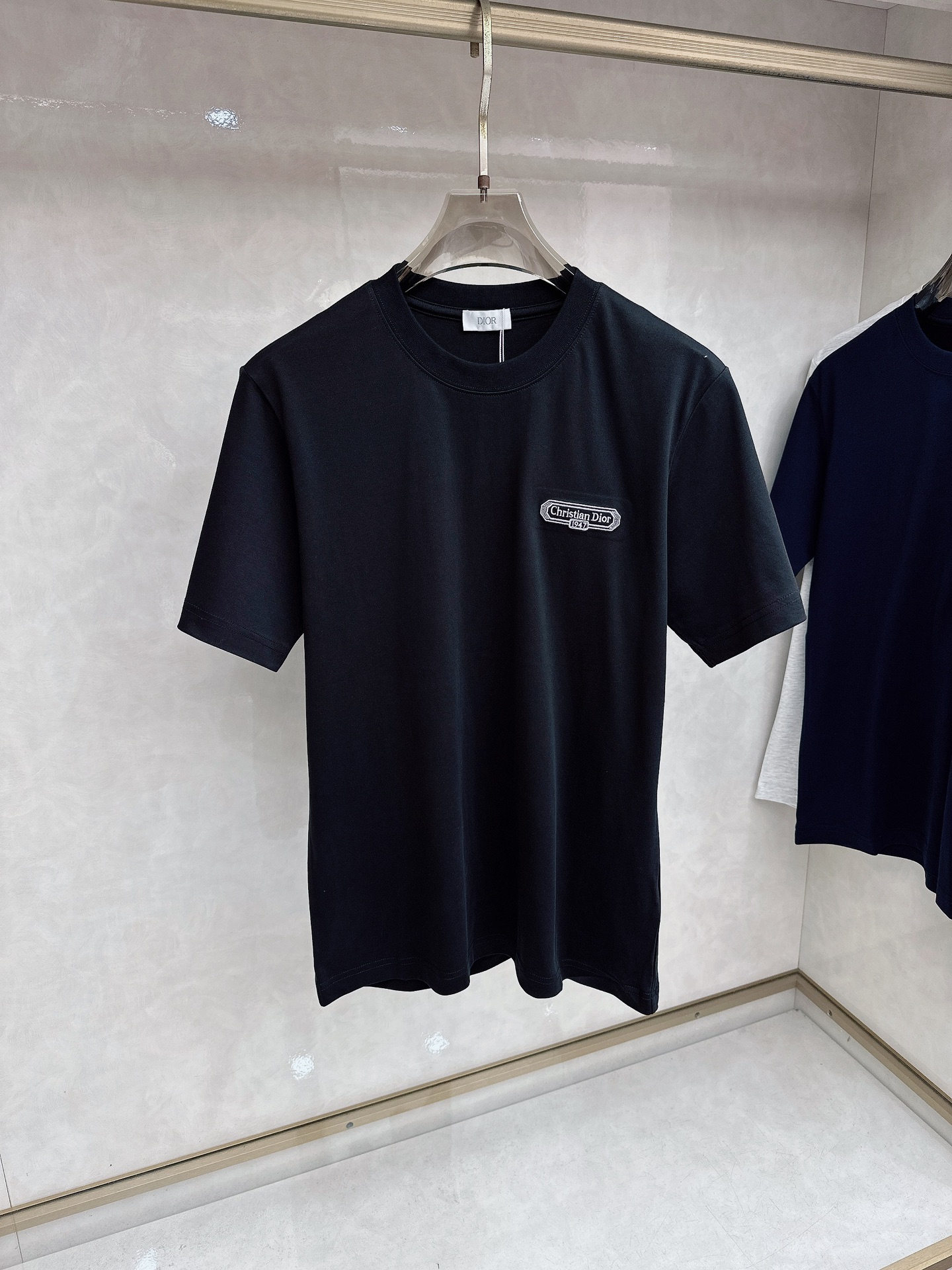 迪奥 2026顶级品质BC徽标刺绣圆领棉质短袖T恤，原版定织顶级220g纯棉平纹针织面料，手感如丝绸般柔