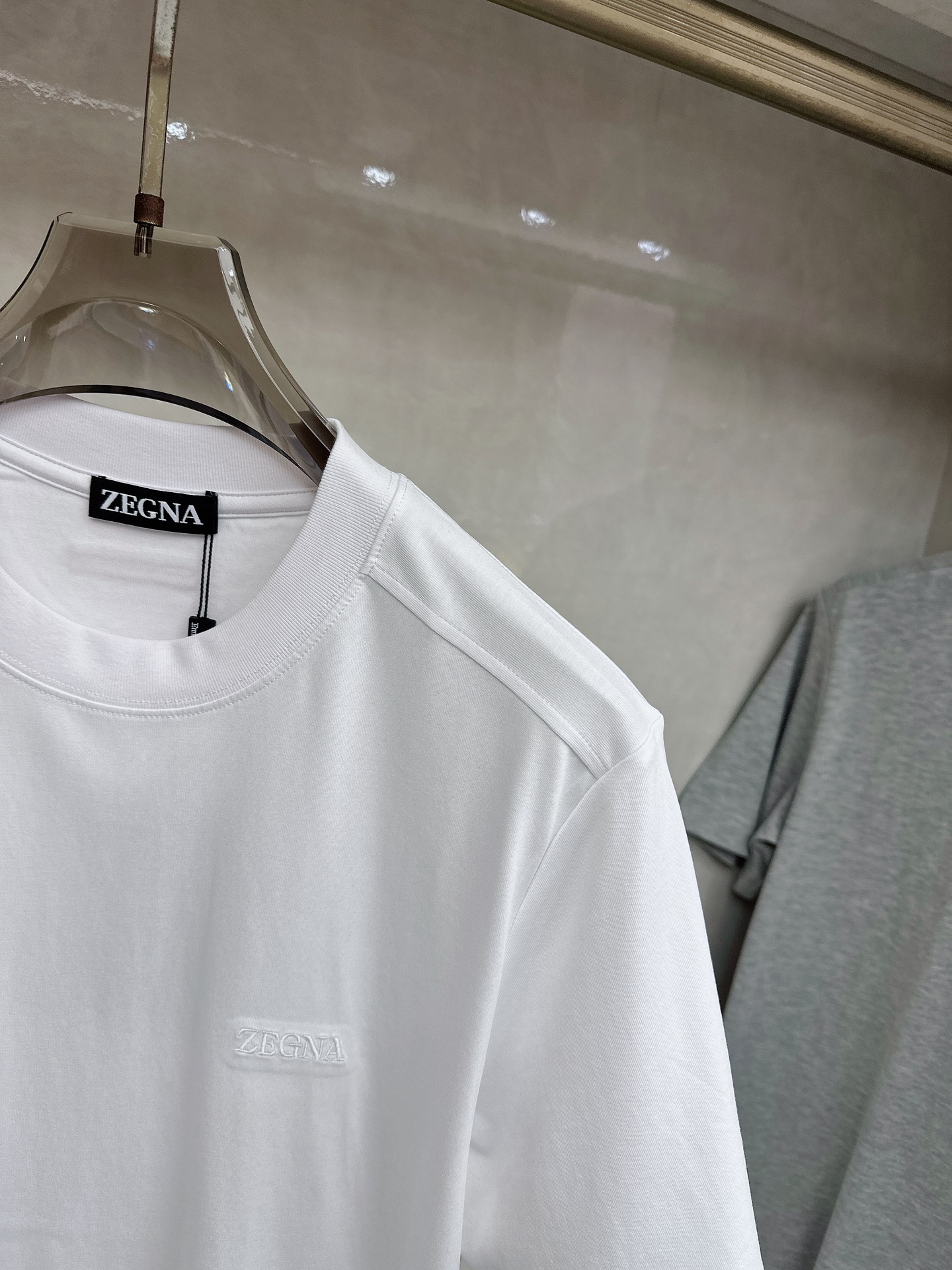 杰尼亚 2026顶级品质logo刺绣圆领棉质短袖T恤，原版定织顶级220g纯棉平纹针织面料，手感如丝绸般