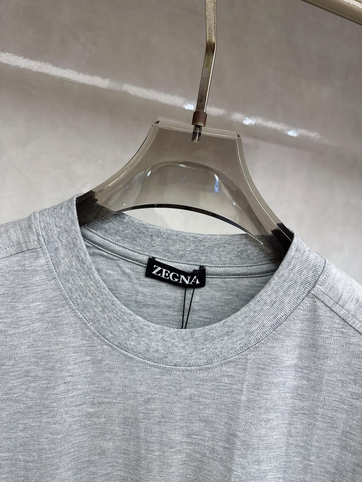 杰尼亚 2026顶级品质logo刺绣圆领棉质短袖T恤，原版定织顶级220g纯棉平纹针织面料，手感如丝绸般