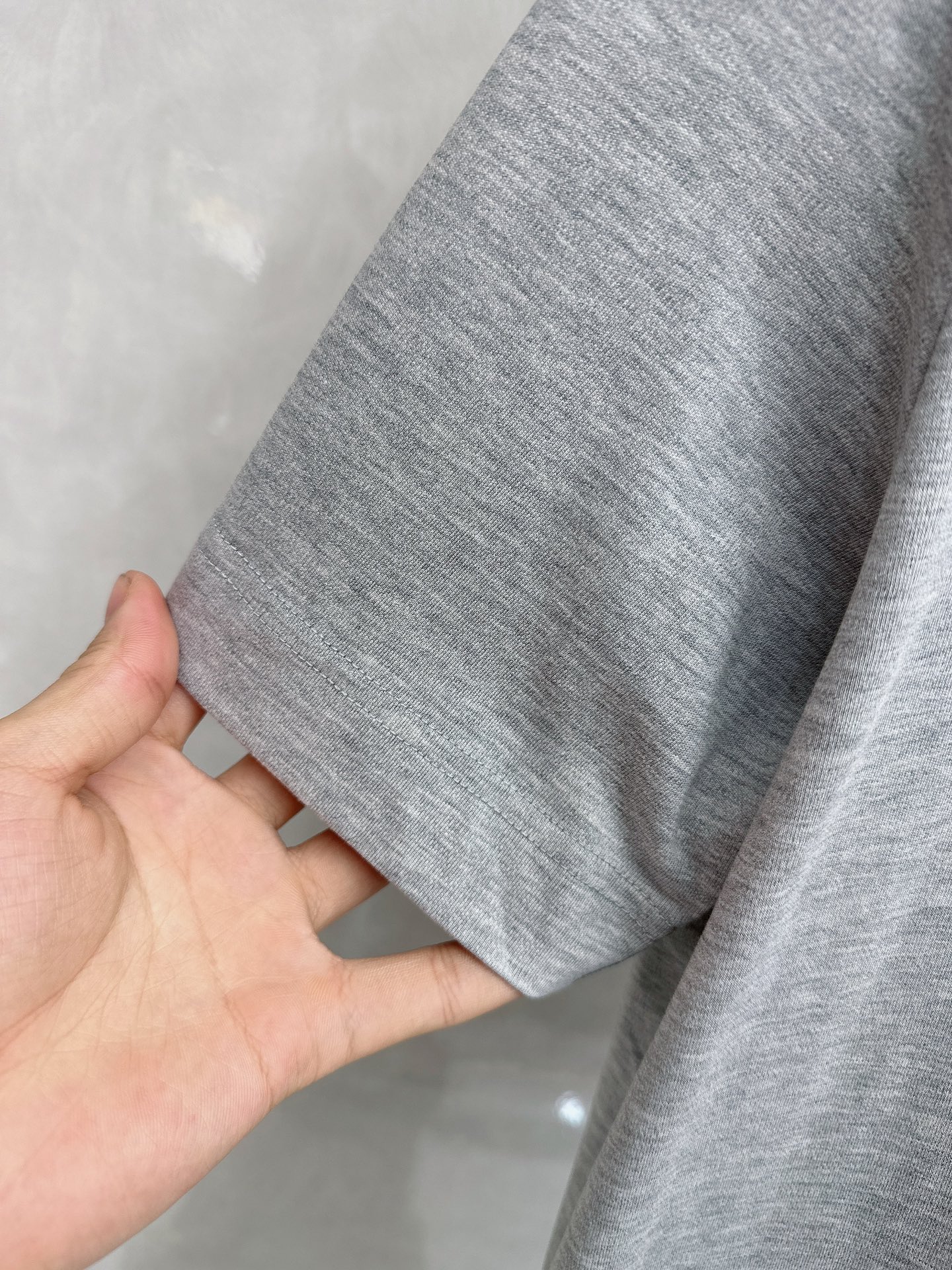 杰尼亚 2026顶级品质logo刺绣圆领棉质短袖T恤，原版定织顶级220g纯棉平纹针织面料，手感如丝绸般