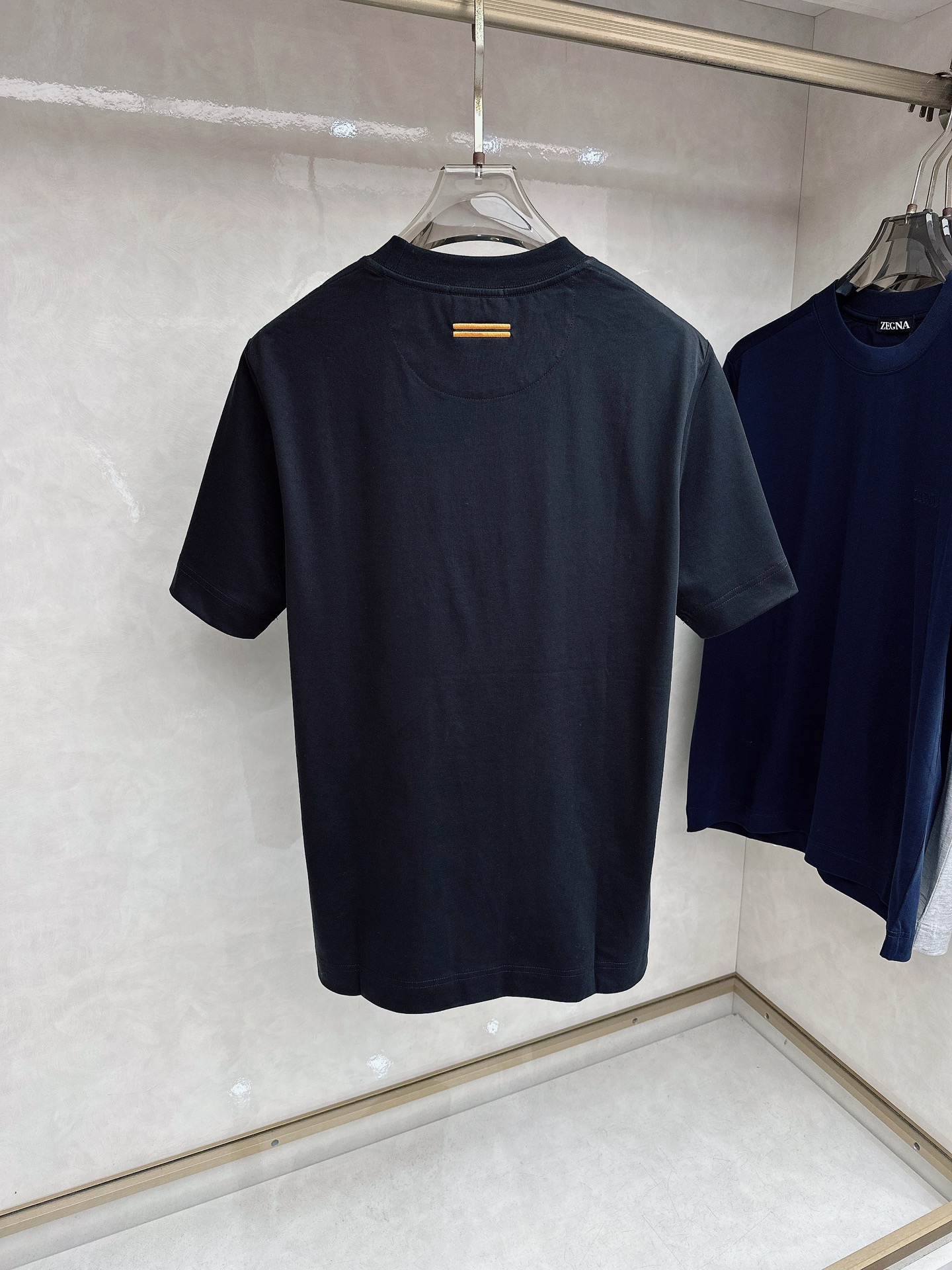 杰尼亚 2026顶级品质logo刺绣圆领棉质短袖T恤，原版定织顶级220g纯棉平纹针织面料，手感如丝绸般